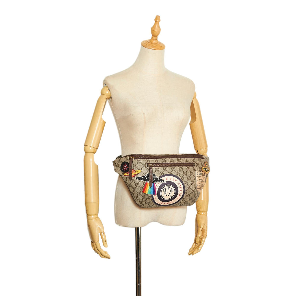 Gucci GG Supreme Courrier Belt Bag (SHG-08oSWk)