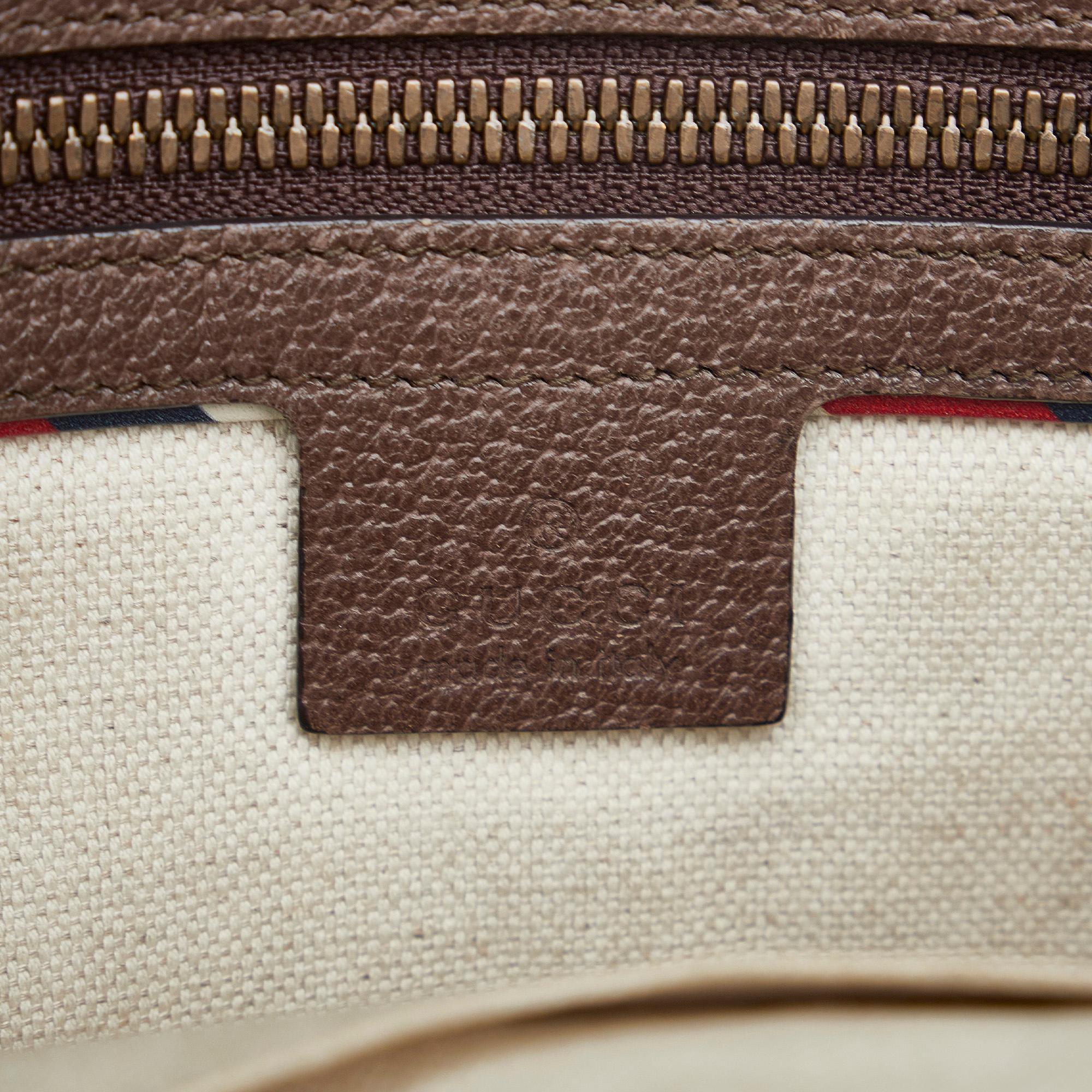 Gucci GG Supreme Courrier Crossbody Bag (SHG-NgCfeH)
