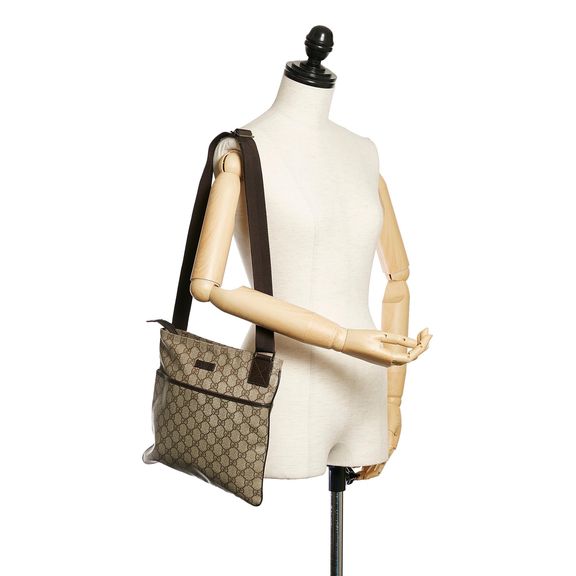 Gucci GG Supreme Crossbody Bag (SHG-28952)