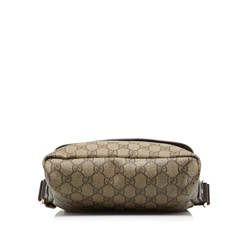 Gucci GG Supreme Crossbody Bag (SHG-Eqc1KN)