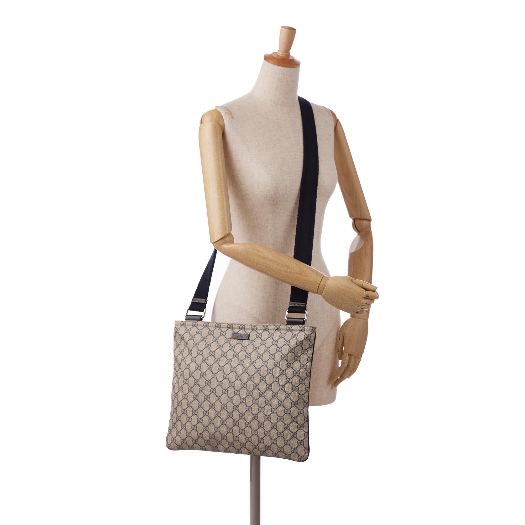 Gucci GG Supreme Crossbody (SHG-kMgXtW)