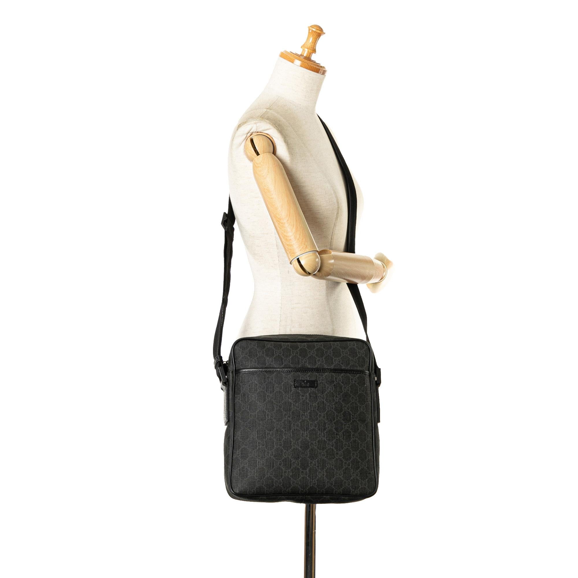 Gucci GG Supreme Crossbody (SHG-DfvKDd)