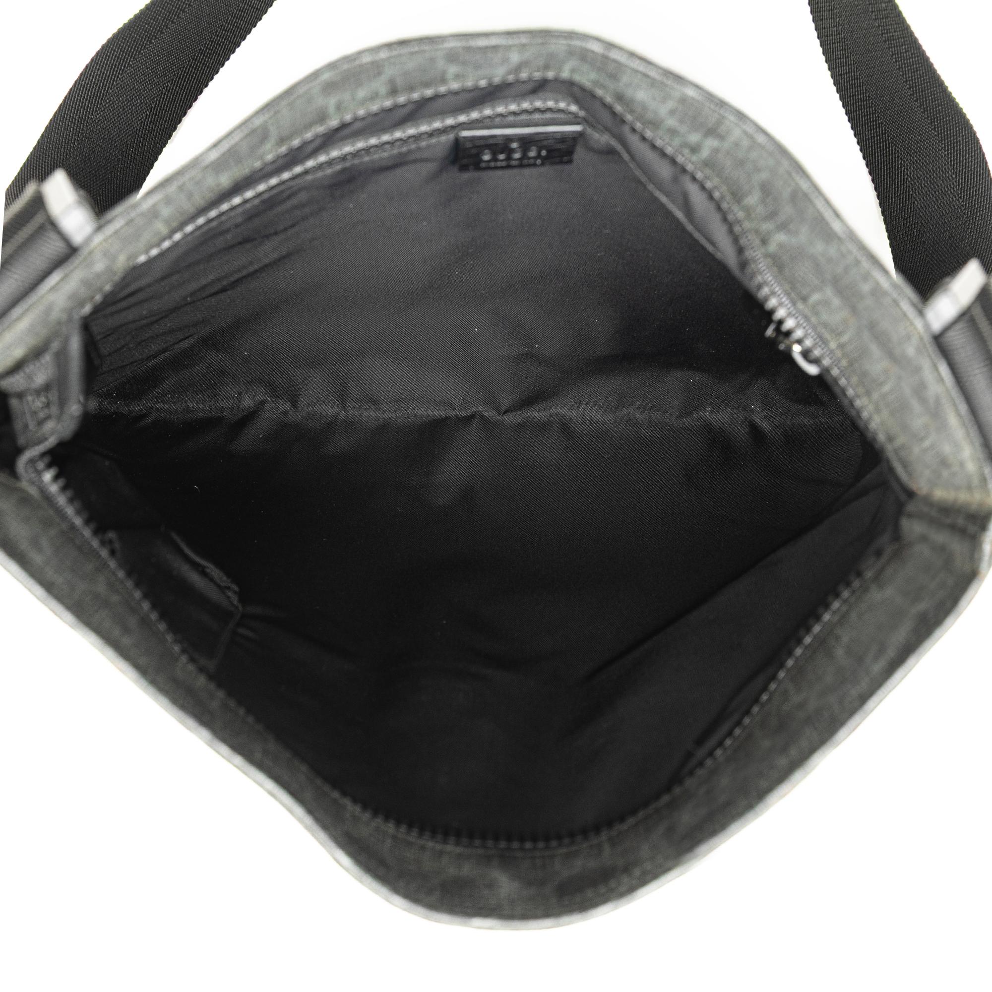 Gucci GG Supreme Crossbody