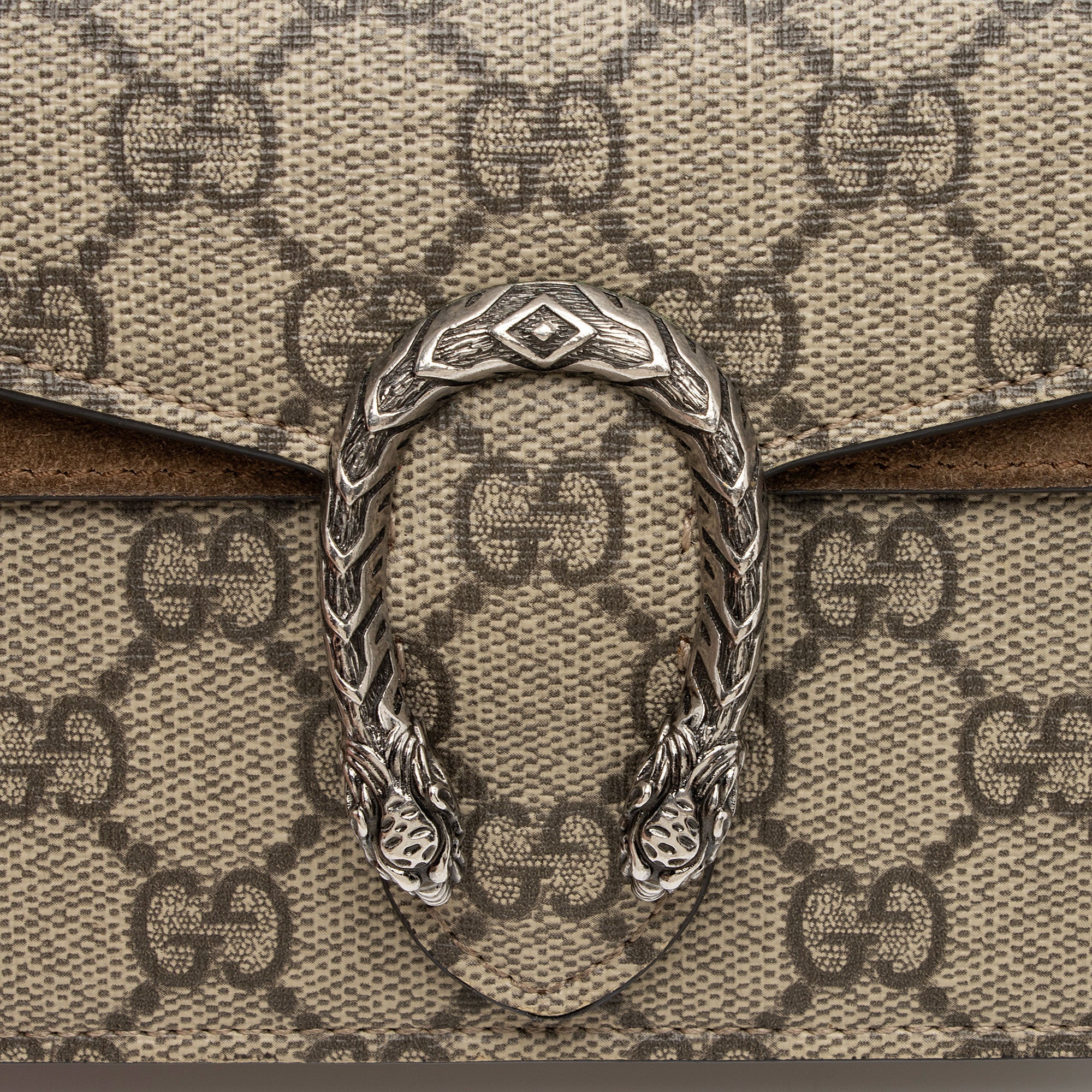 Gucci GG Supreme Dionysus Super Mini Bag (SHF-vRwODy)