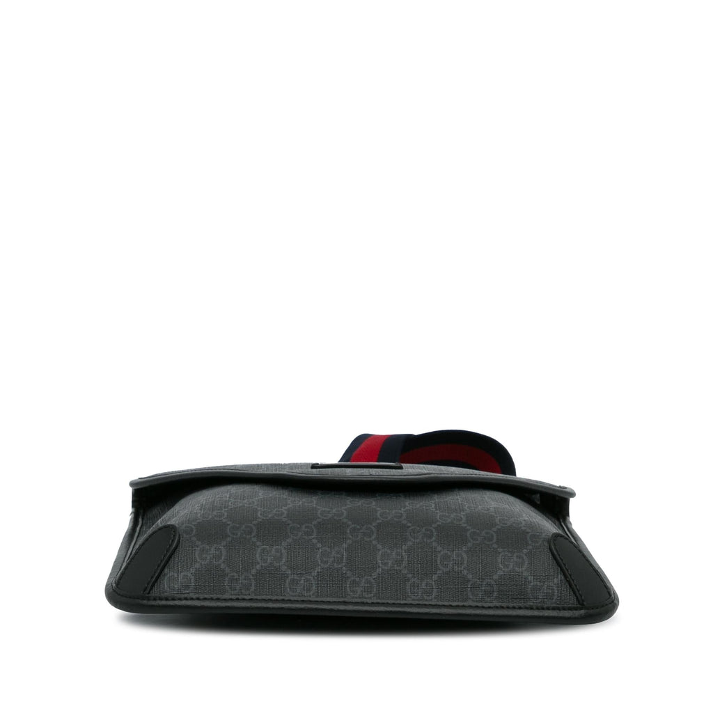 Gucci GG Supreme Envelope Web Crossbody Bag (SHG-CvyQ7p)