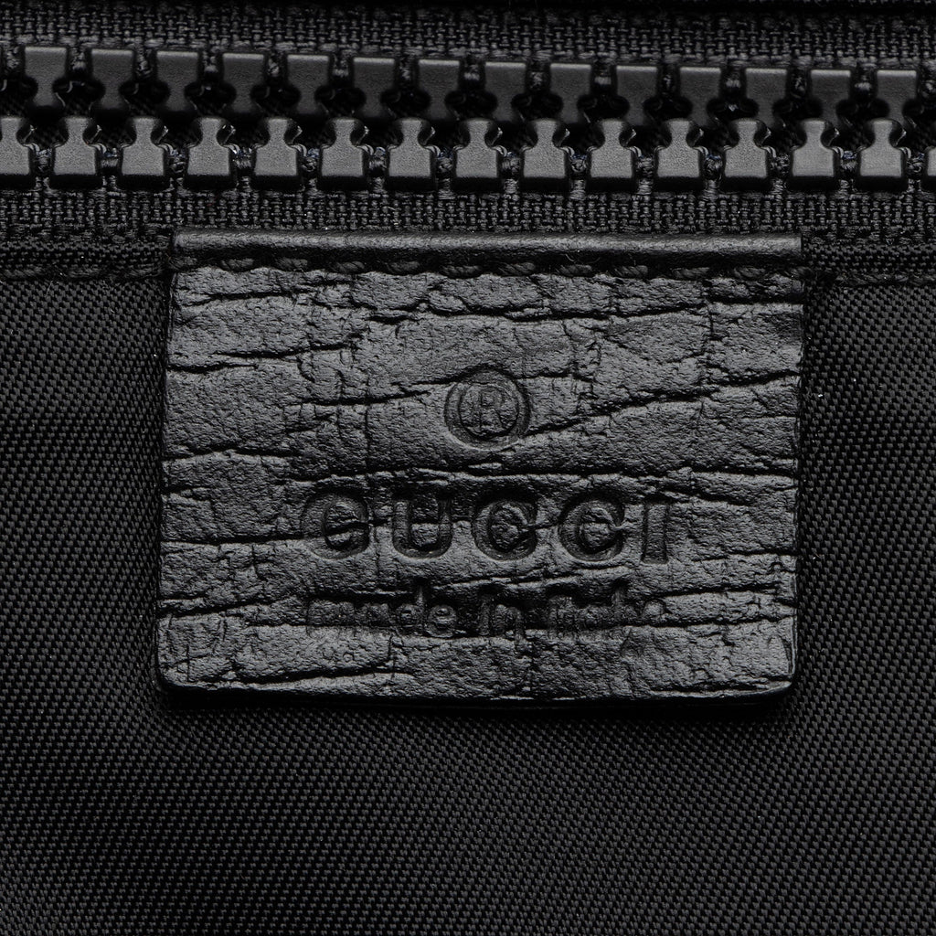 Gucci GG Supreme Flap Medium Messenger (SHF-IA2QeH)