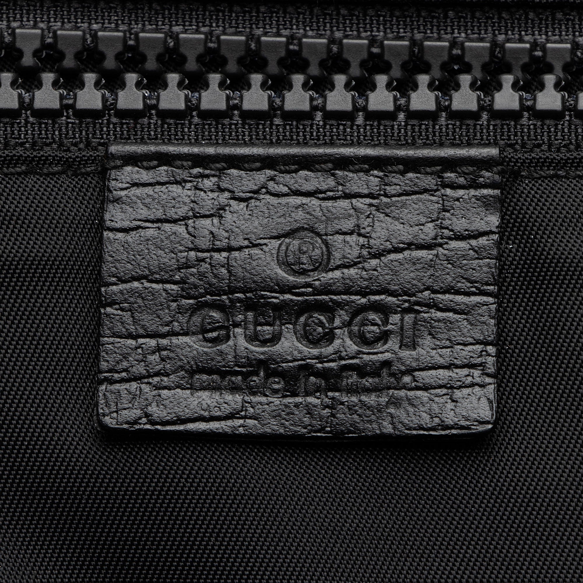 Gucci GG Supreme Flap Medium Messenger (SHF-IA2QeH)
