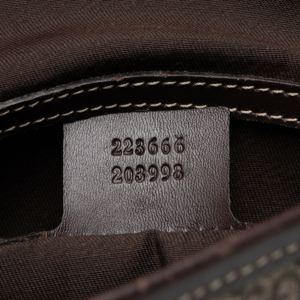 Gucci GG Supreme Flap Small Messenger