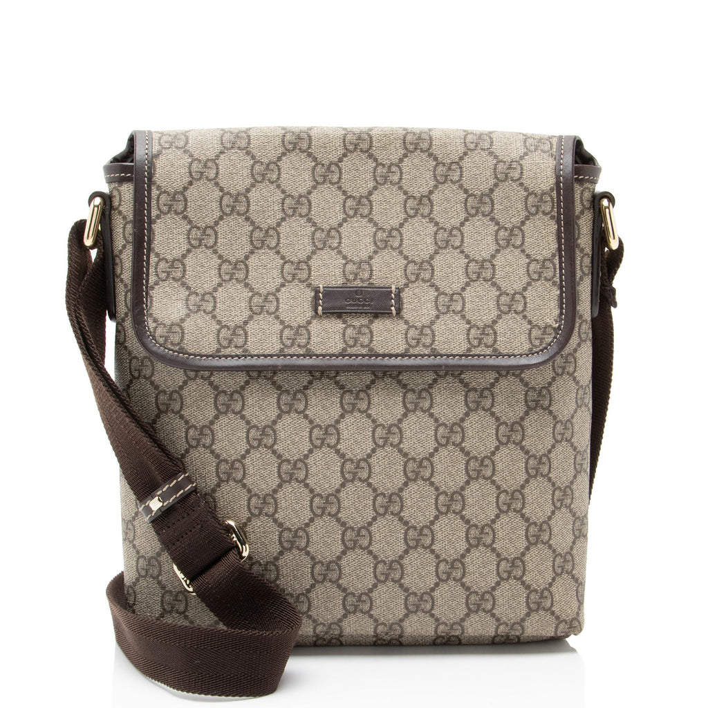 Gucci GG Supreme Flap Small Messenger
