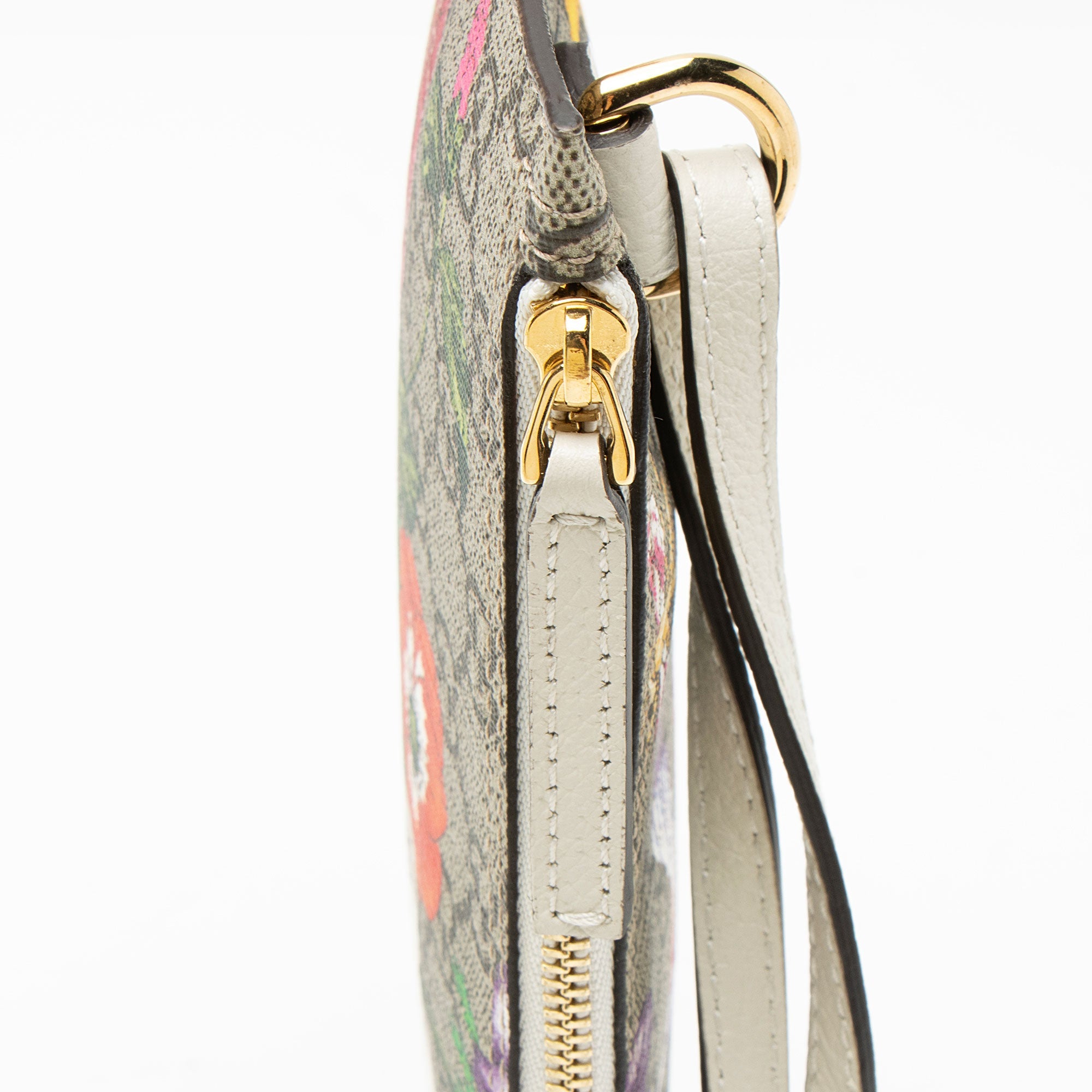 Gucci GG Supreme Flora Pochette