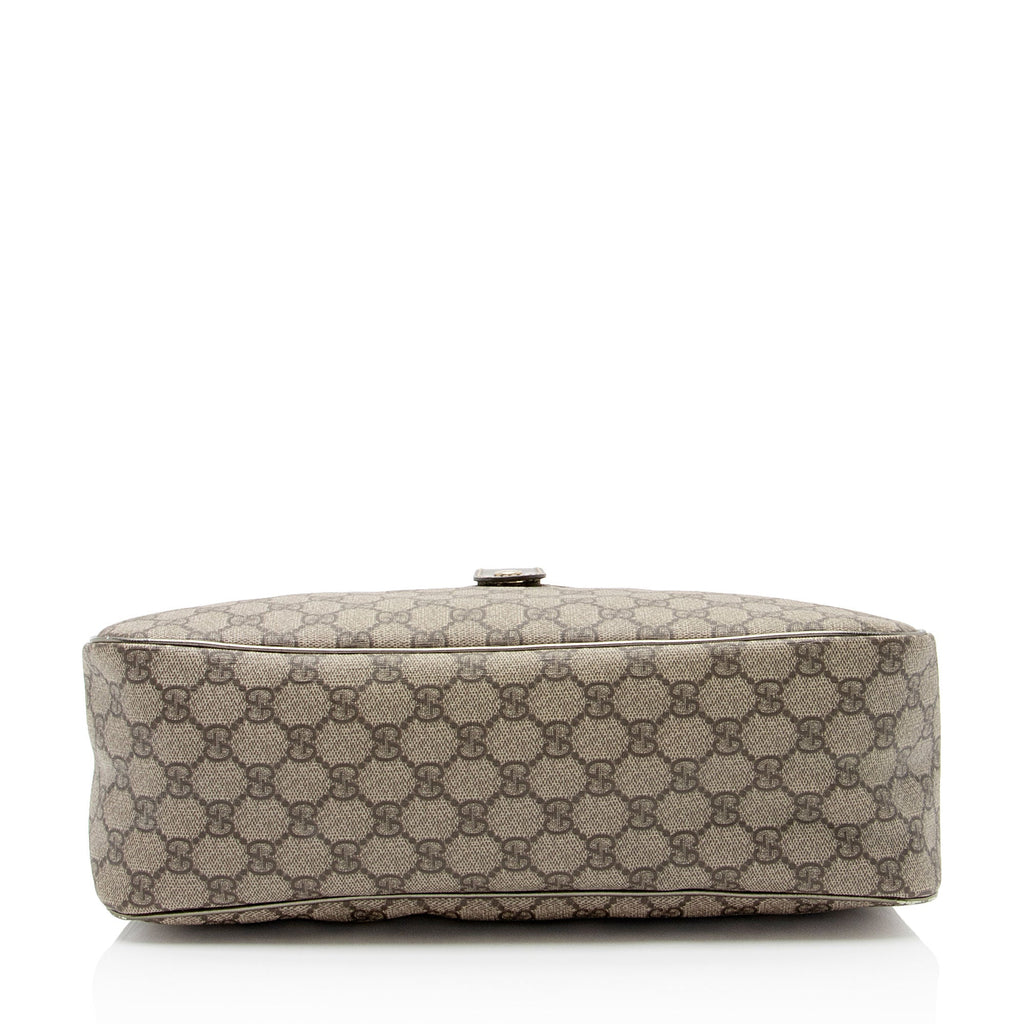 Gucci GG Supreme Pocket Hobo (SHF-hYDufh)