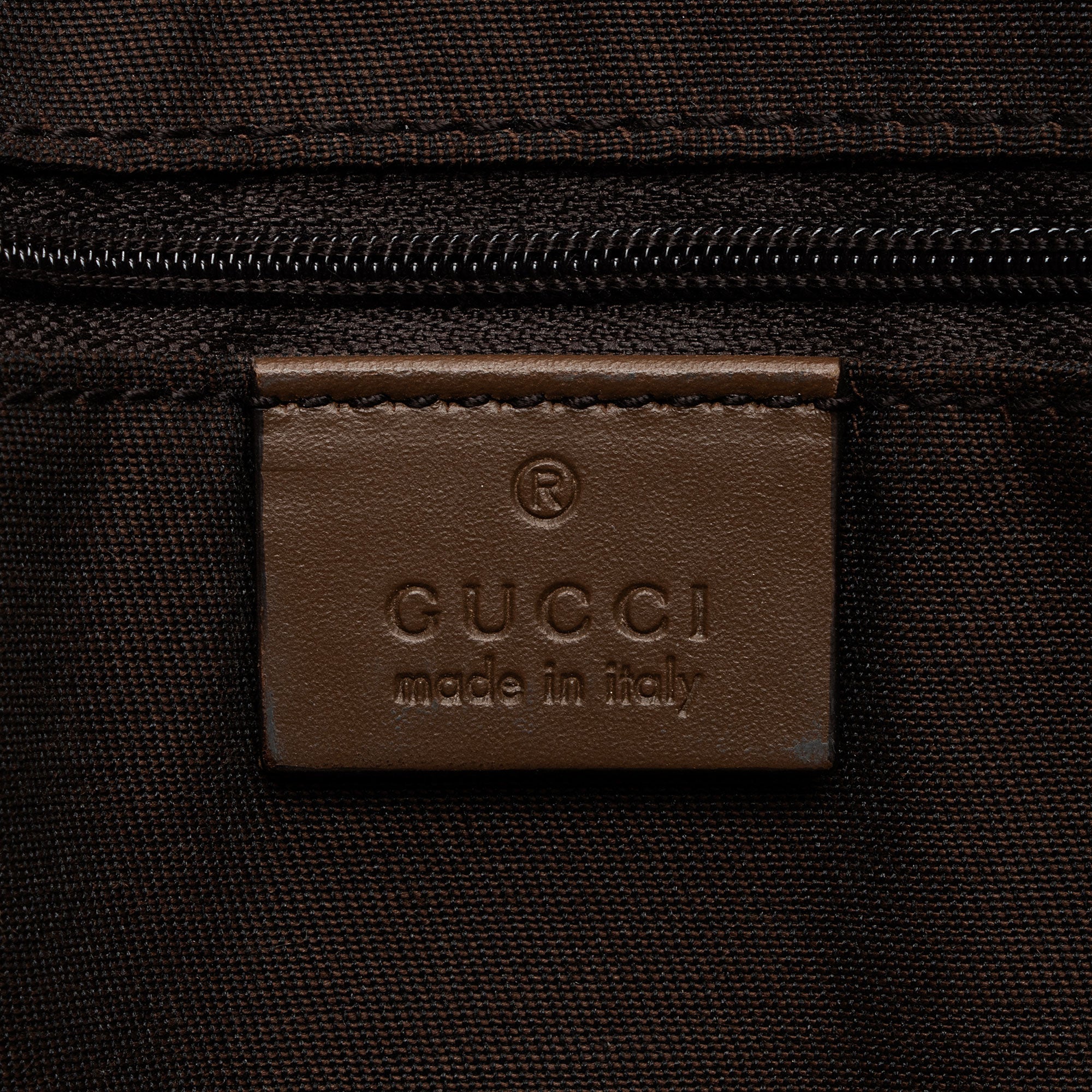 Gucci GG Supreme Front Pocket Medium Tote (SHF-UIiEXW)