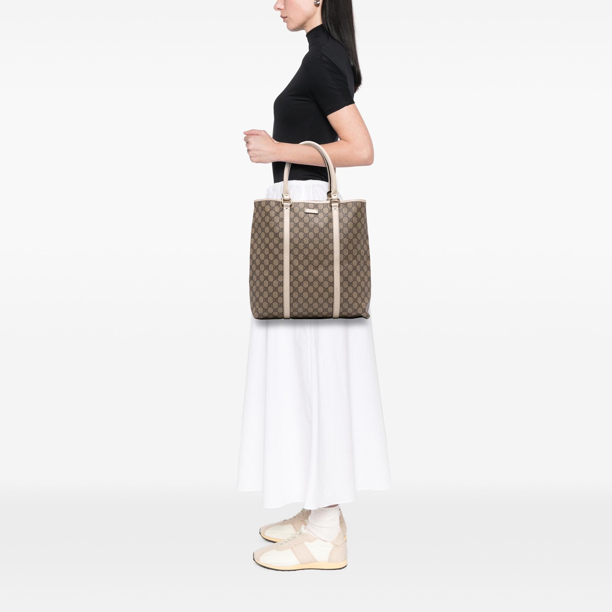 Gucci GG Supreme Joy Tote