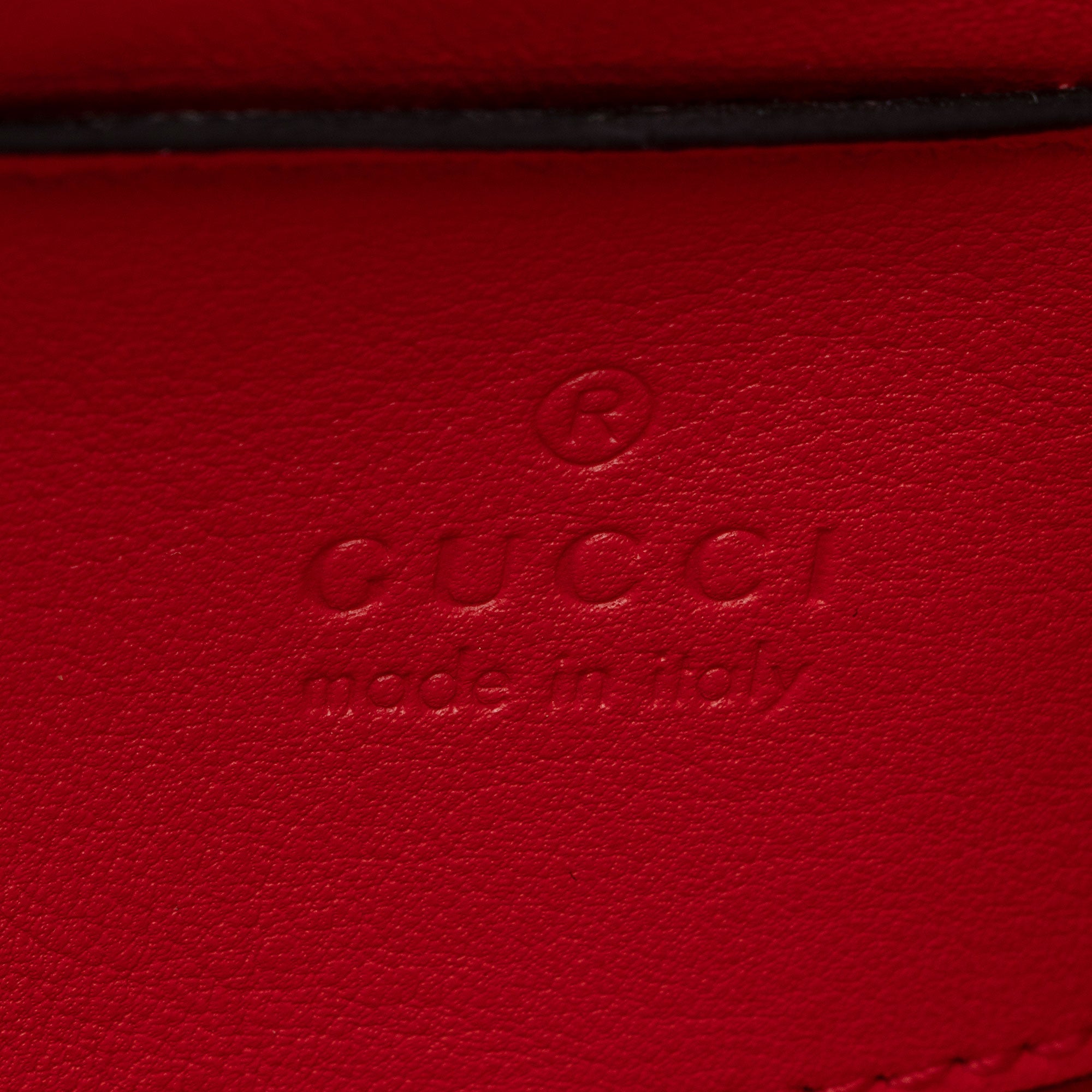 Gucci GG Supreme Love Heart Valentines Mini Crossbody (SHF-vvjySZ)