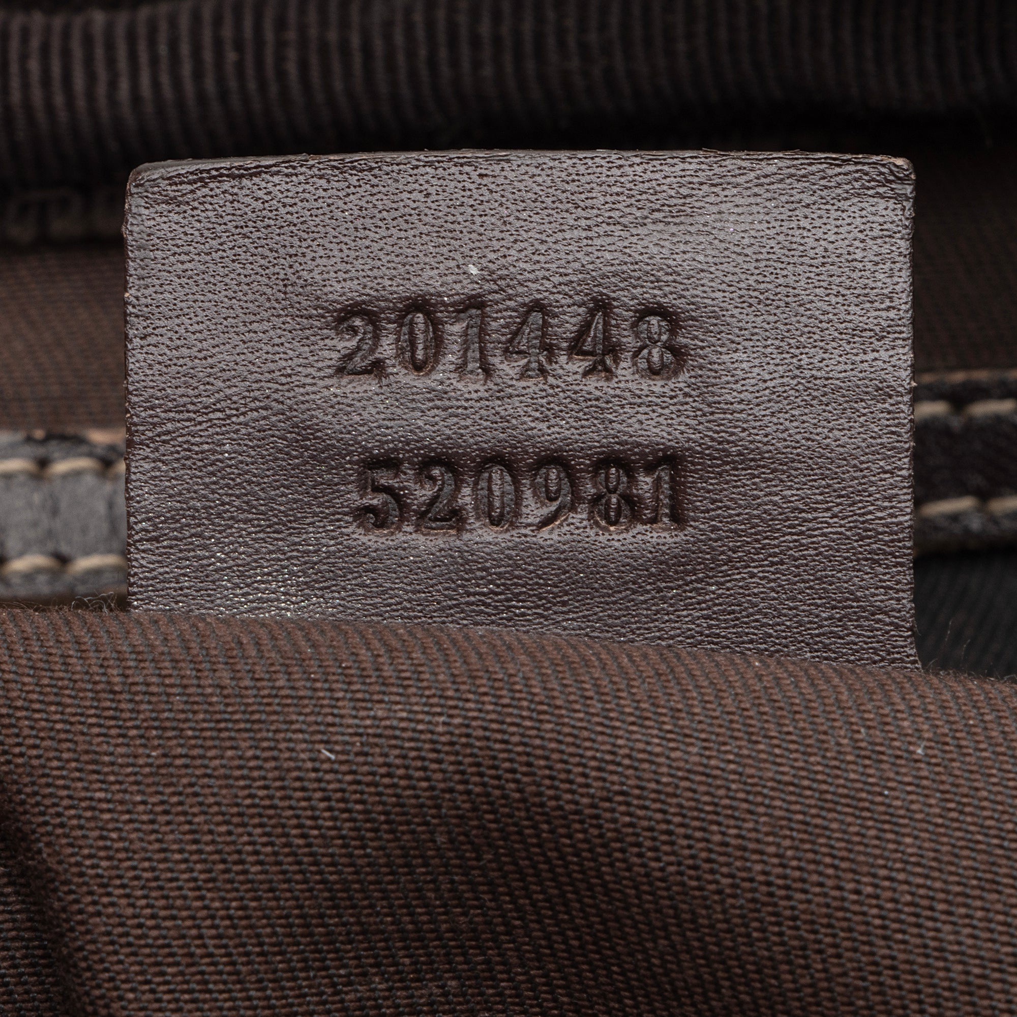 Gucci GG Supreme Medium Messenger Bag (SHF-23639)