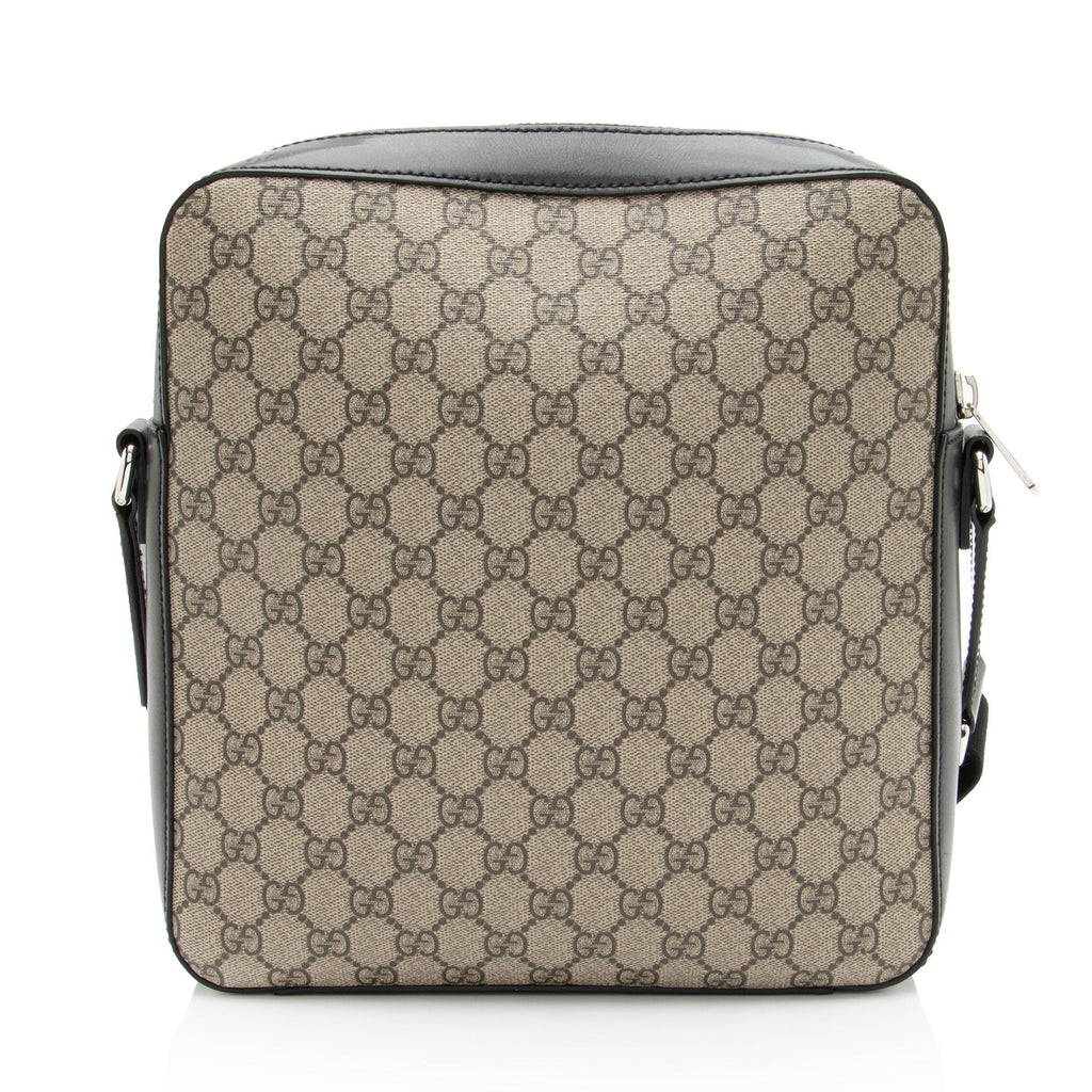 Gucci GG Supreme Medium Messenger