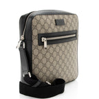 Gucci GG Supreme Medium Messenger