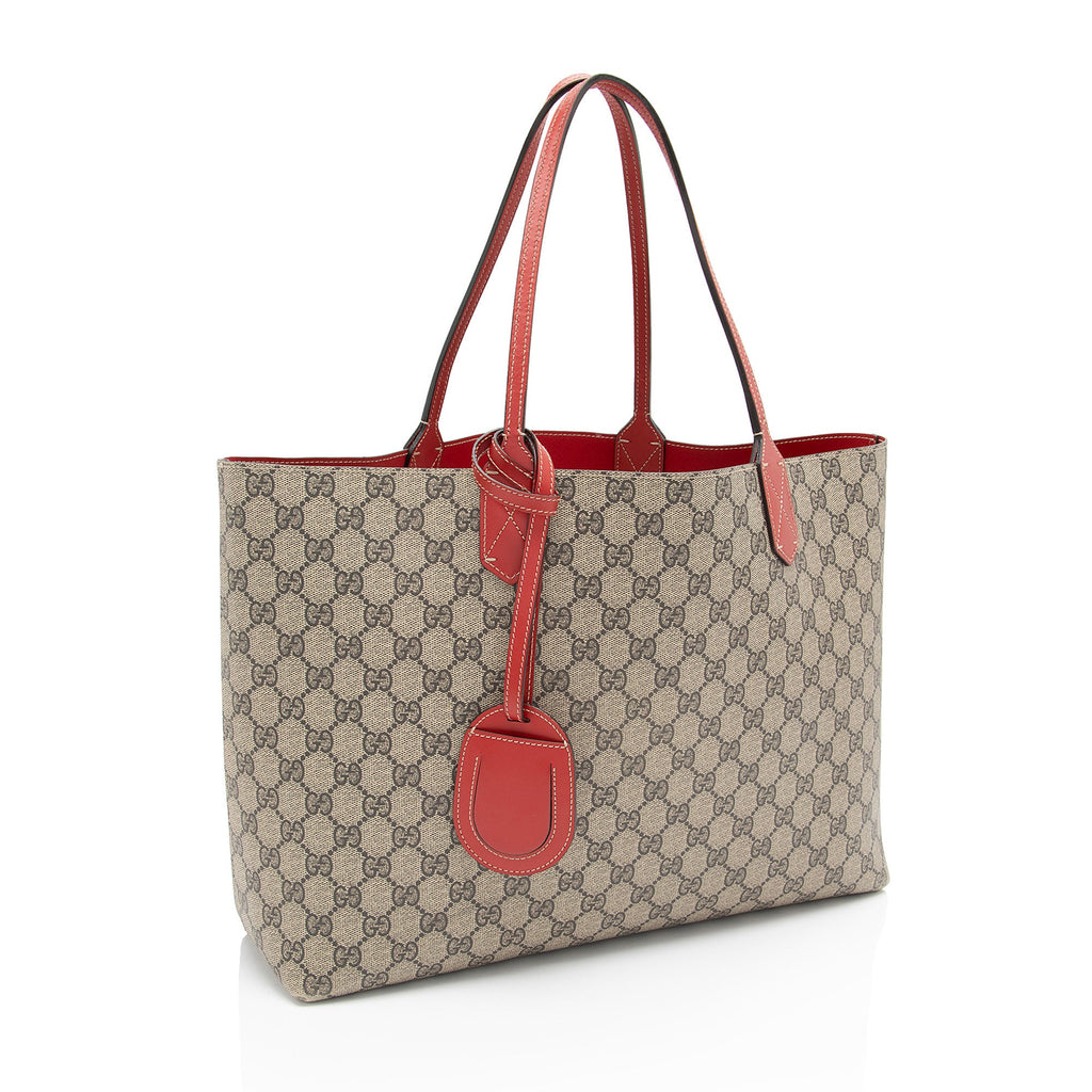 Gucci GG Supreme Medium Reversible Tote (SHF-xrAUTl)