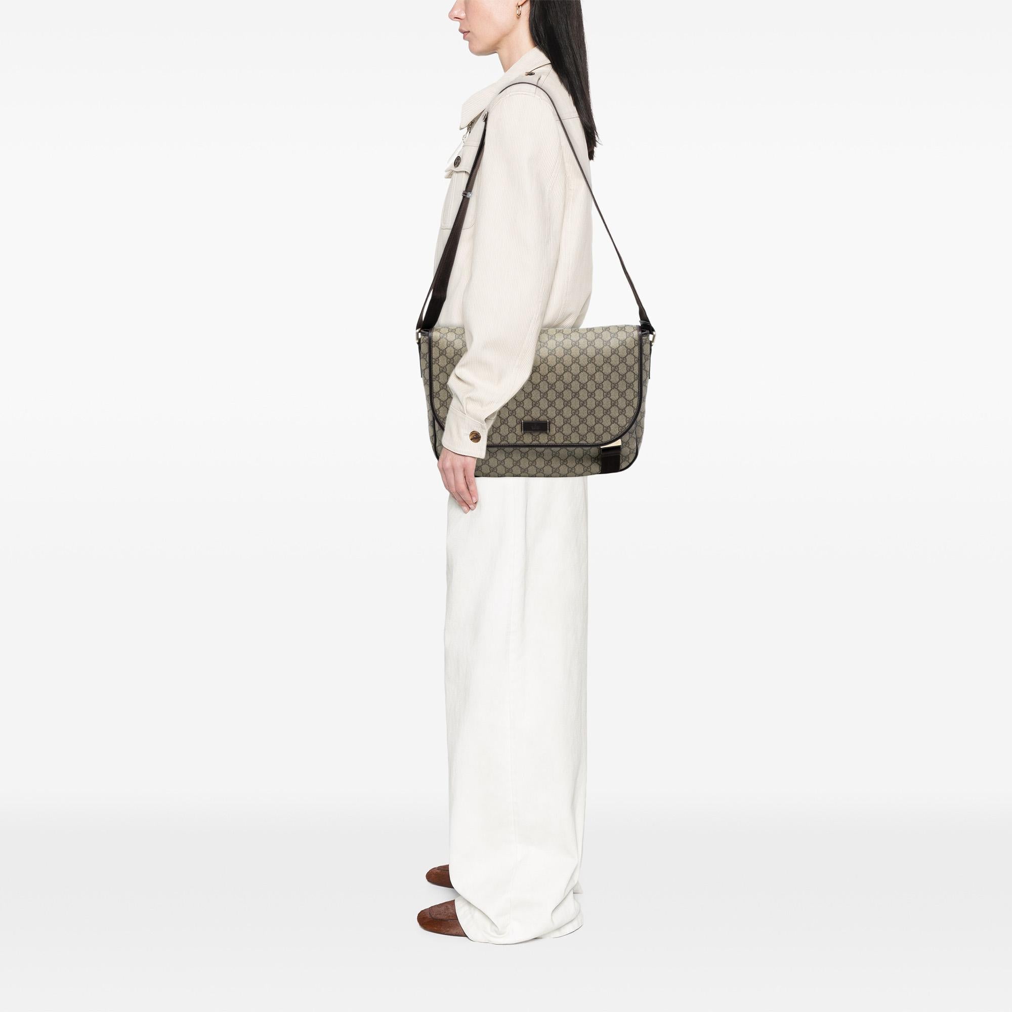 Gucci GG Supreme Messenger Bag
