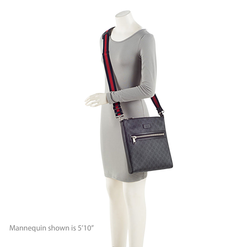 Gucci GG Supreme Messenger