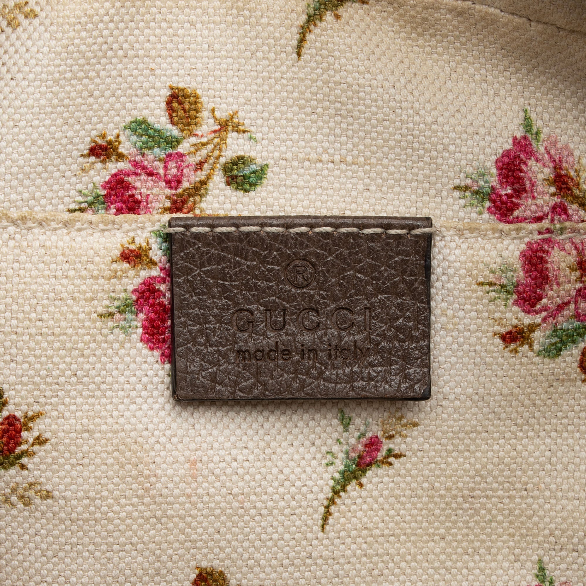 Gucci GG Supreme Neo Vintage Messenger