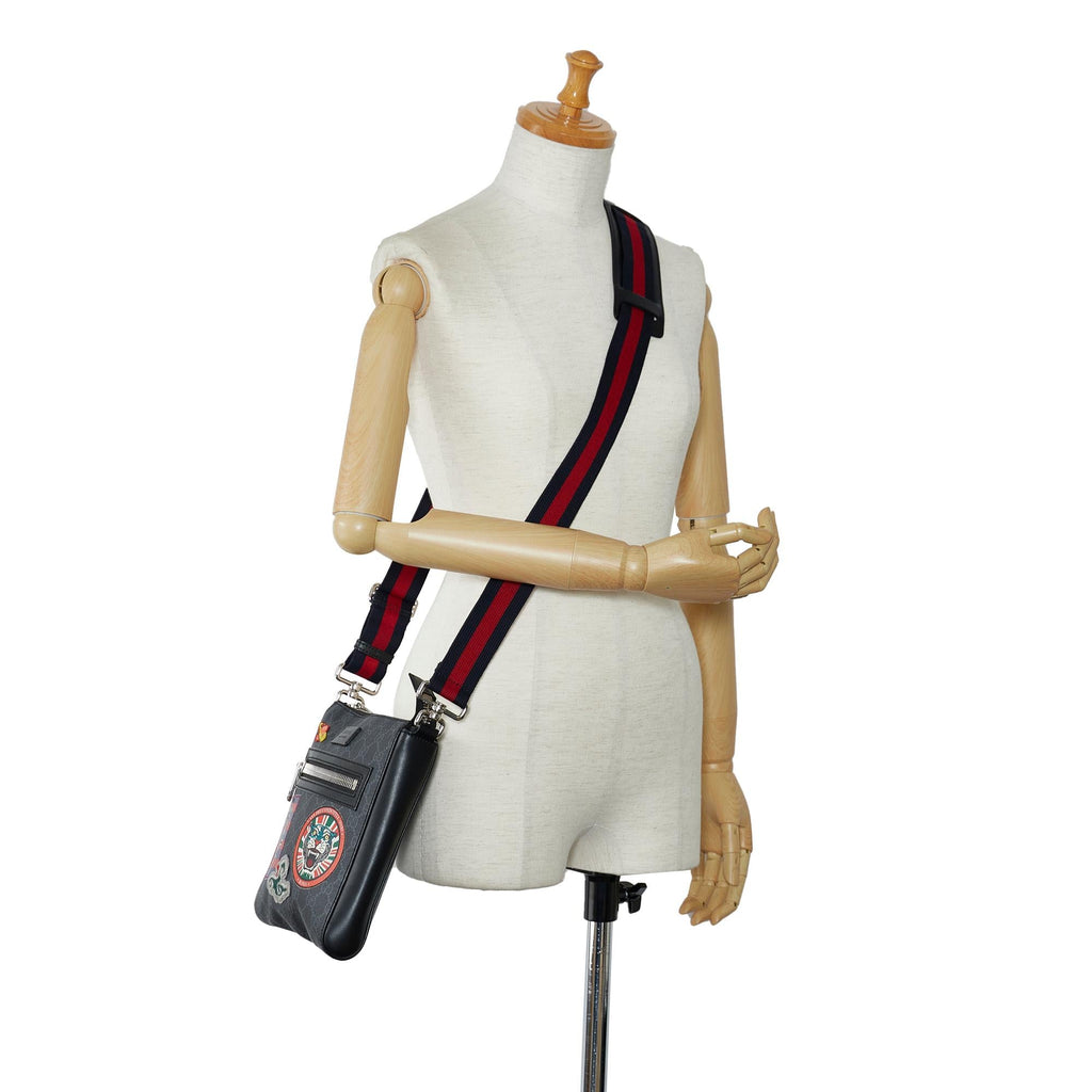 Gucci GG Supreme Night Courrier Crossbody (SHG-Qf1wvD)