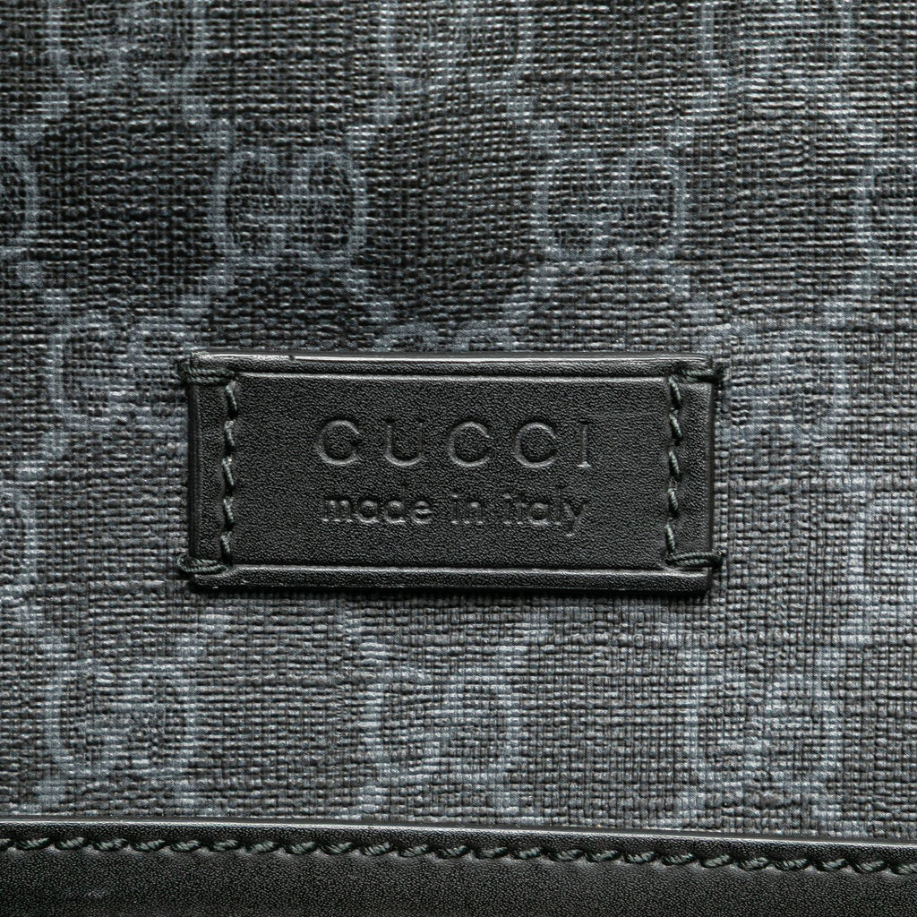 Gucci GG Supreme Night Courrier Crossbody