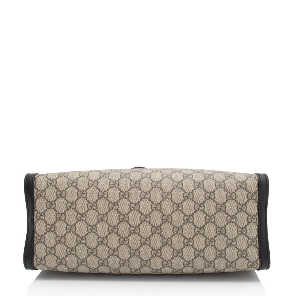 Gucci GG Supreme Padlock Chain Medium Shoulder Bag (SHF-HpZzJo)