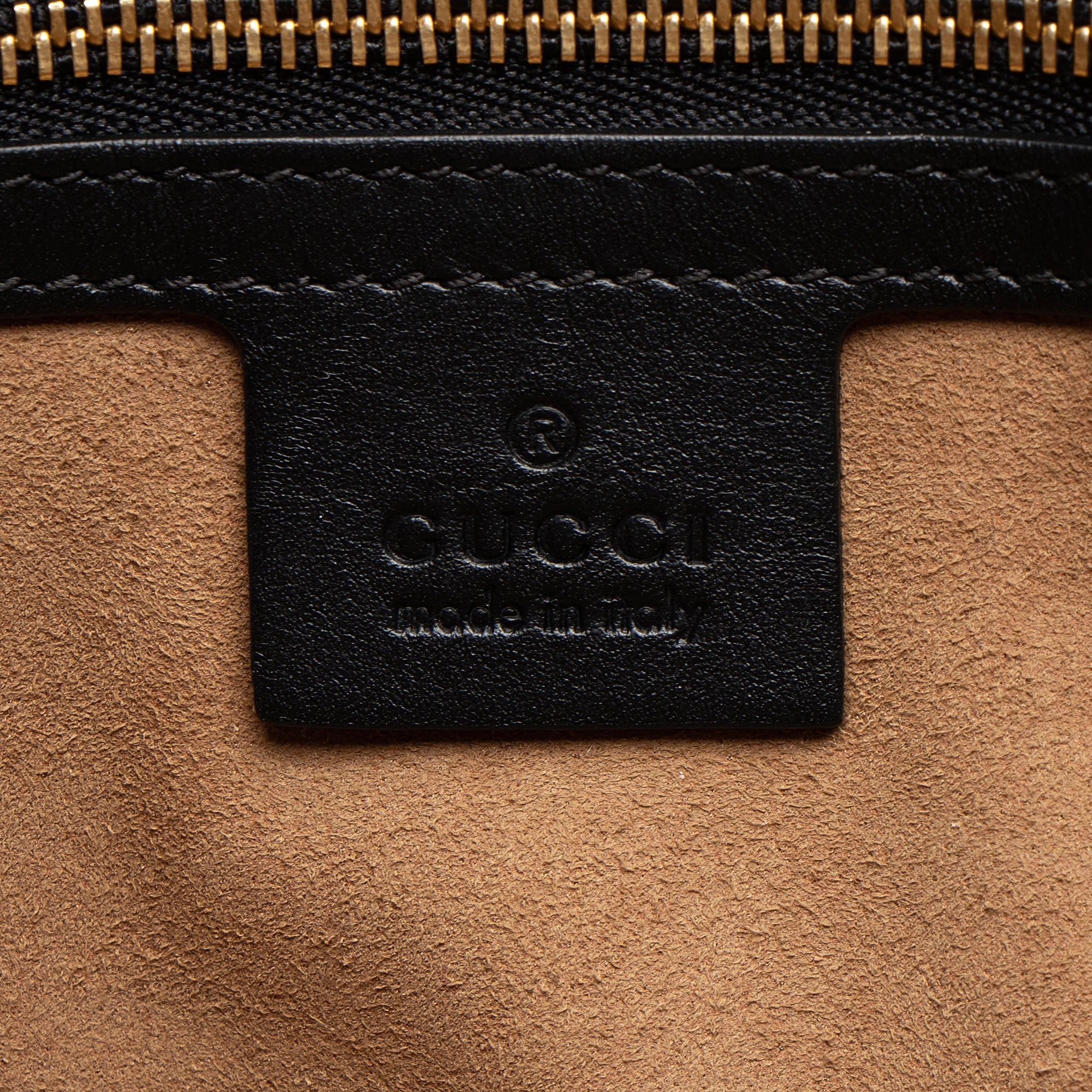 Gucci GG Supreme Padlock Chain Medium Shoulder Bag (SHF-q4e2Rg)