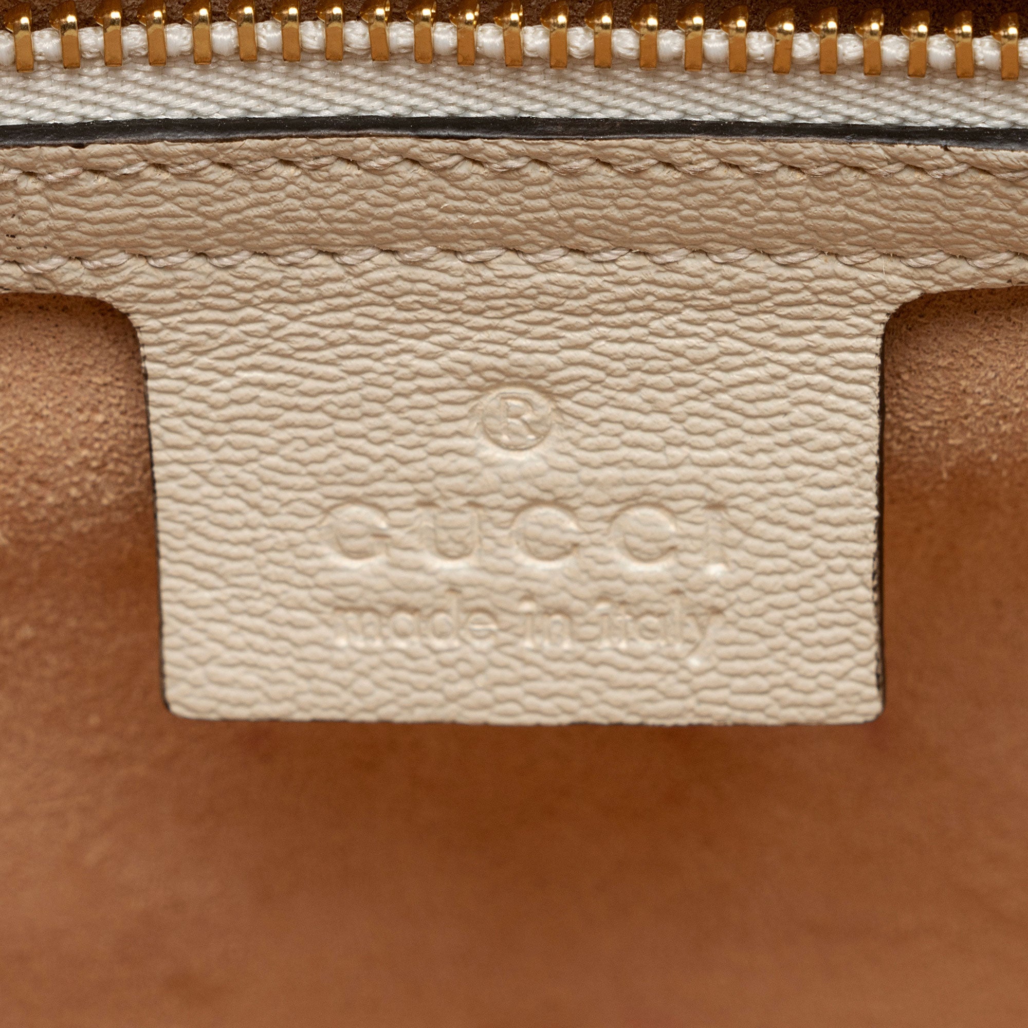 Gucci GG Supreme Padlock Saddle Small Shoulder Bag (SHF-VMEURh)