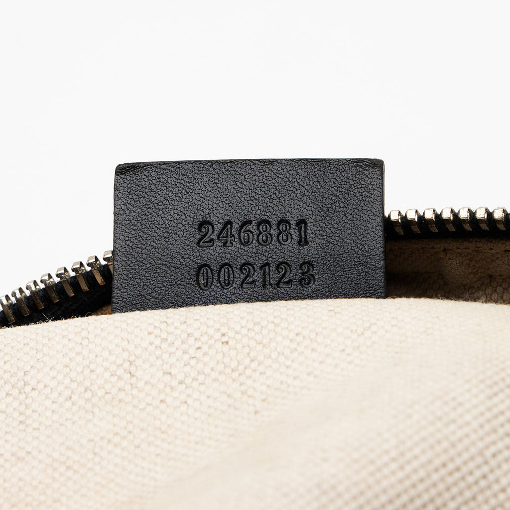 Gucci GG Supreme Pocket Messenger (SHF-z1WHUn)