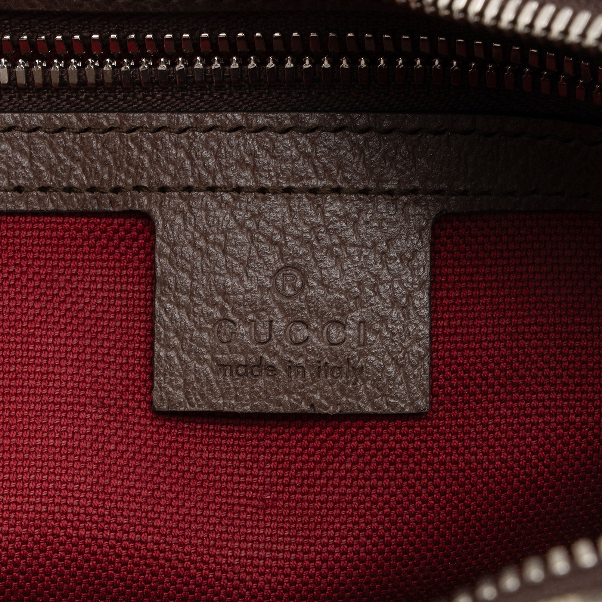 Gucci GG Supreme Square Messenger (SHF-JAMrY6)