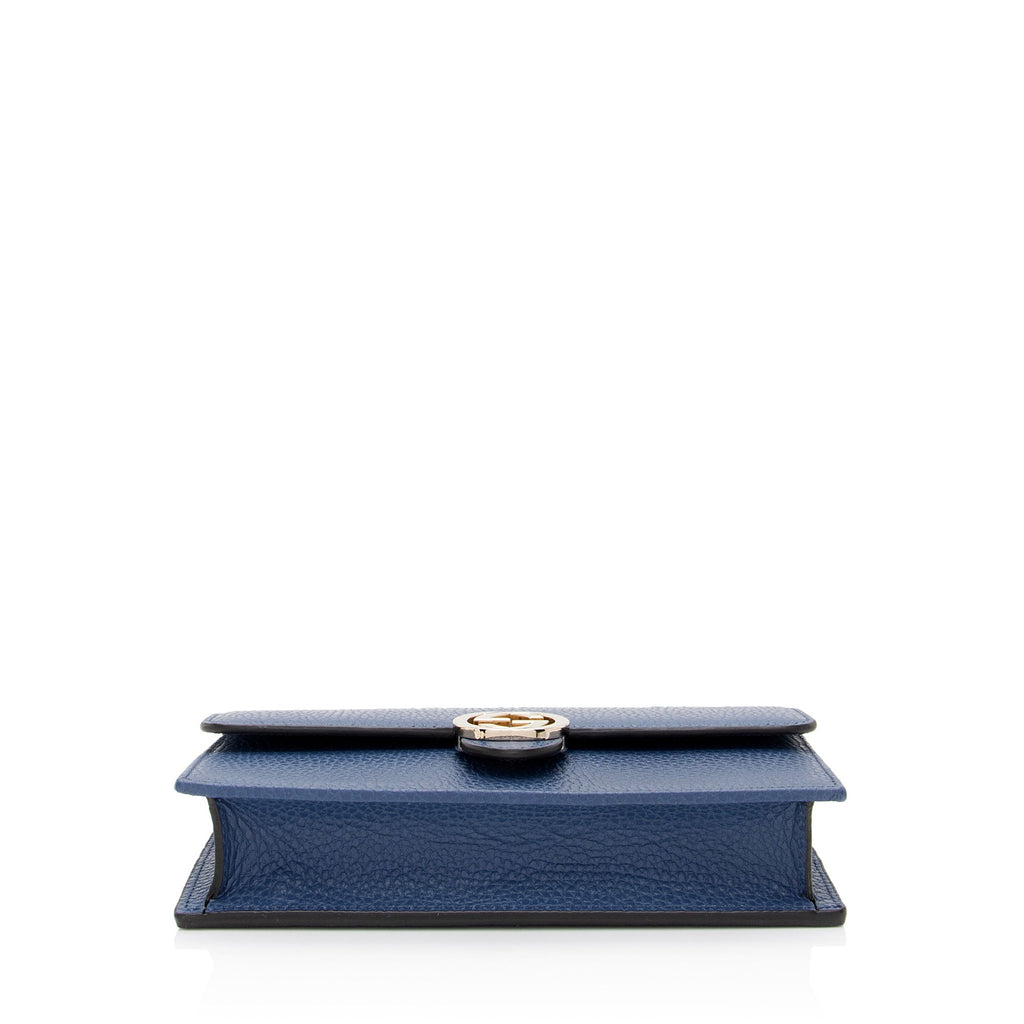 Gucci Grained Calfskin Interlocking G Chain Wallet (SHF-hln5dz)