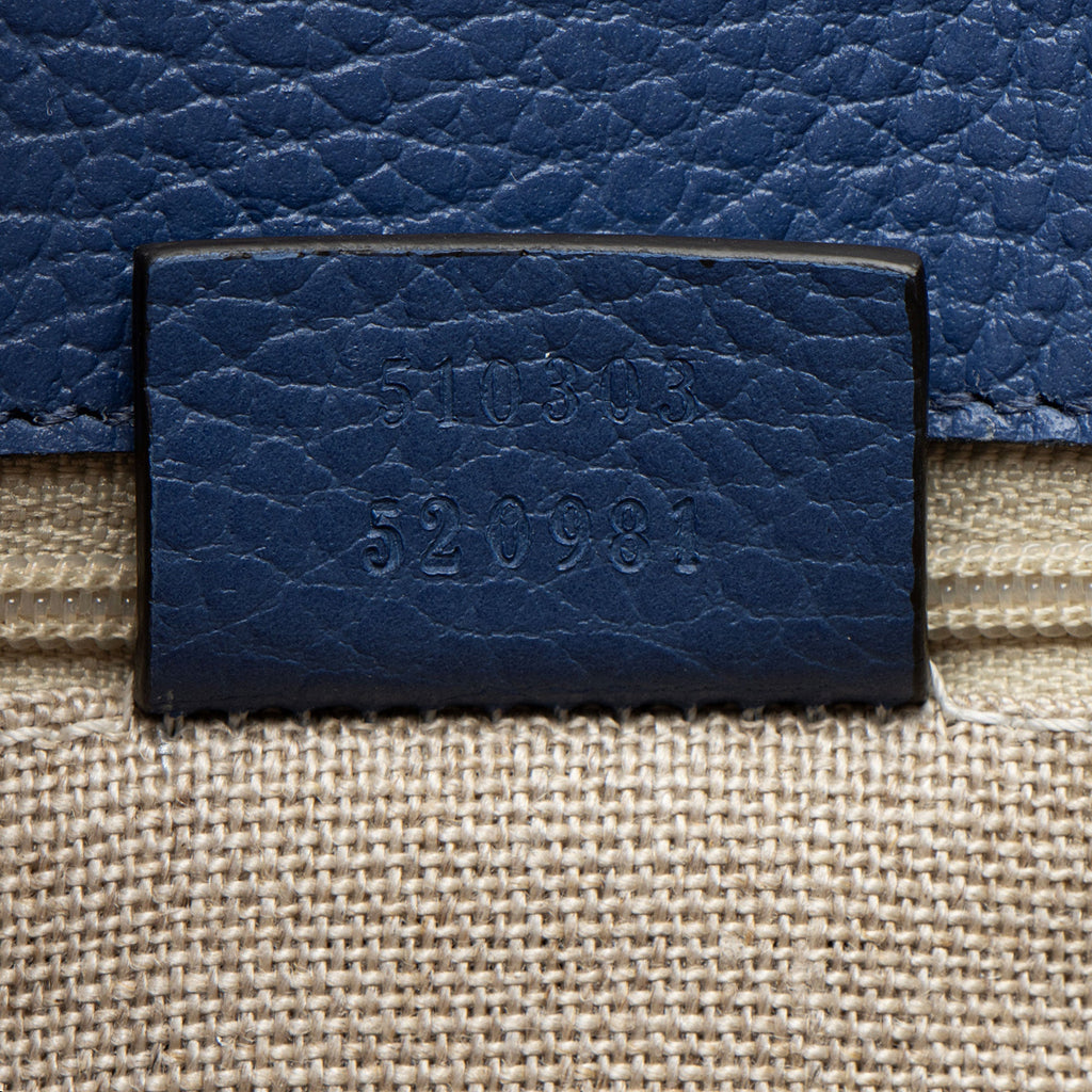 Gucci Grained Calfskin Interlocking G Medium Shoulder Bag (SHF-EgvU23)