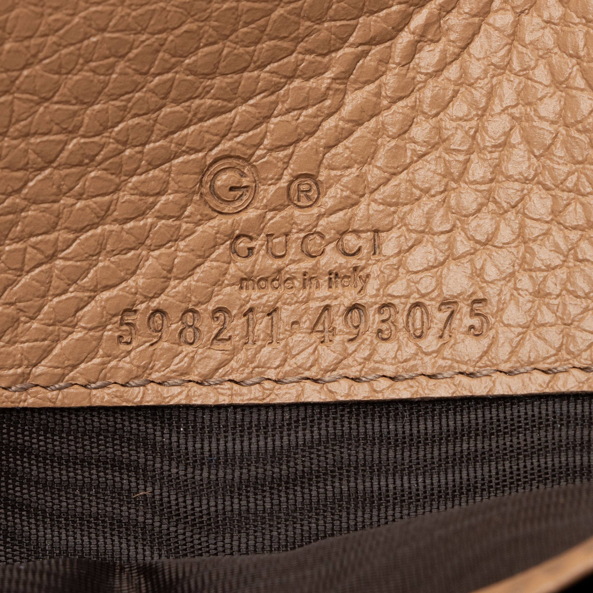 Gucci Grained Leather Soho Wallet on Chain (SHF-ipdVXC)