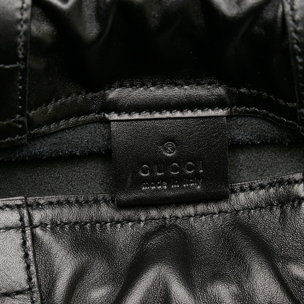 Gucci Gucci Logo Drawstring  Backpack (SHG-iZwaga)