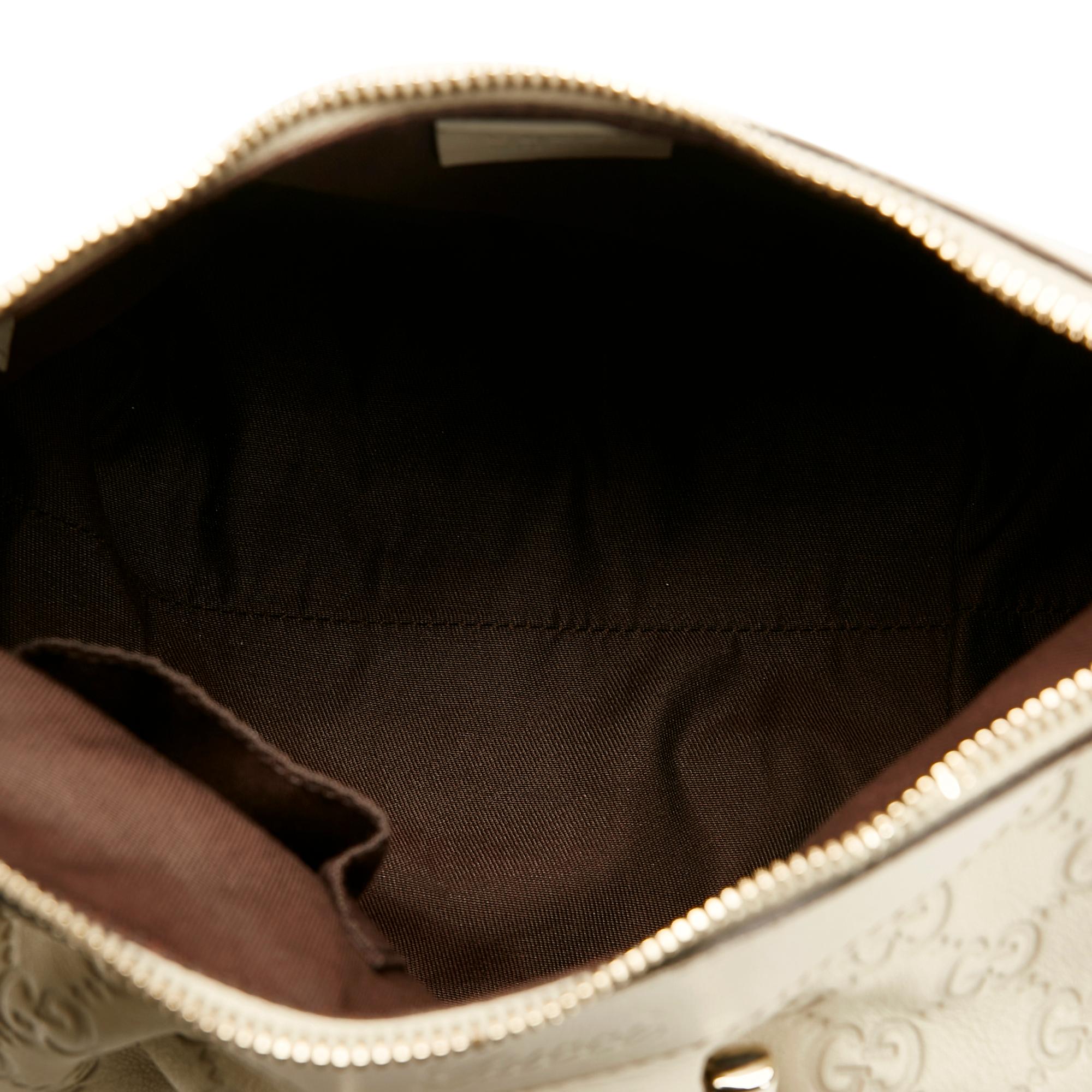 Gucci Guccissima Abbey D-Ring Shoulder Bag (SHG-wAtpbp)