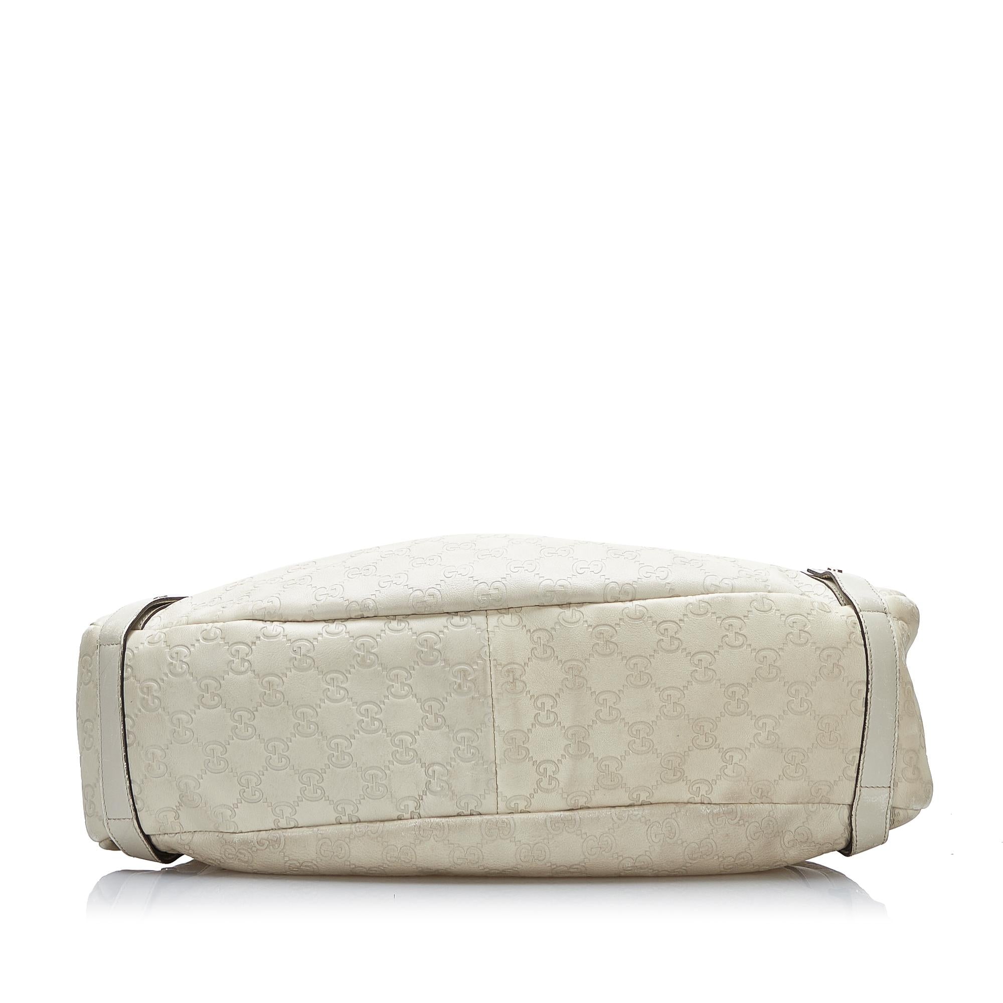 Gucci Guccissima Abbey Shoulder Bag (SHG-lo5Mxl)