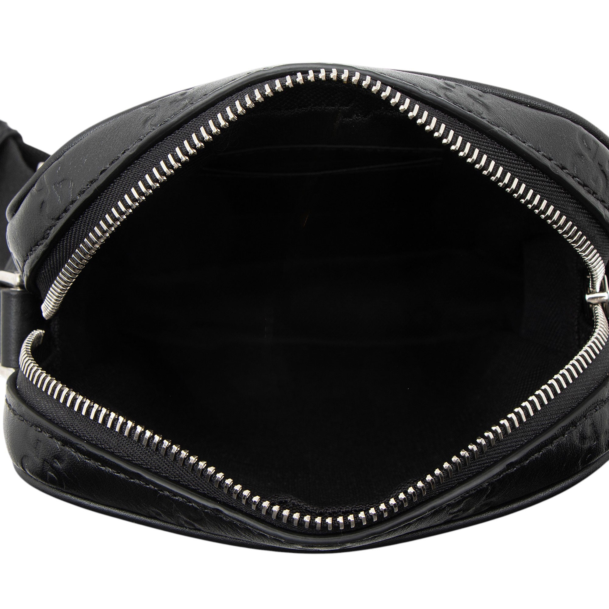 Gucci Guccissima Leather Emblem Small Crossbody