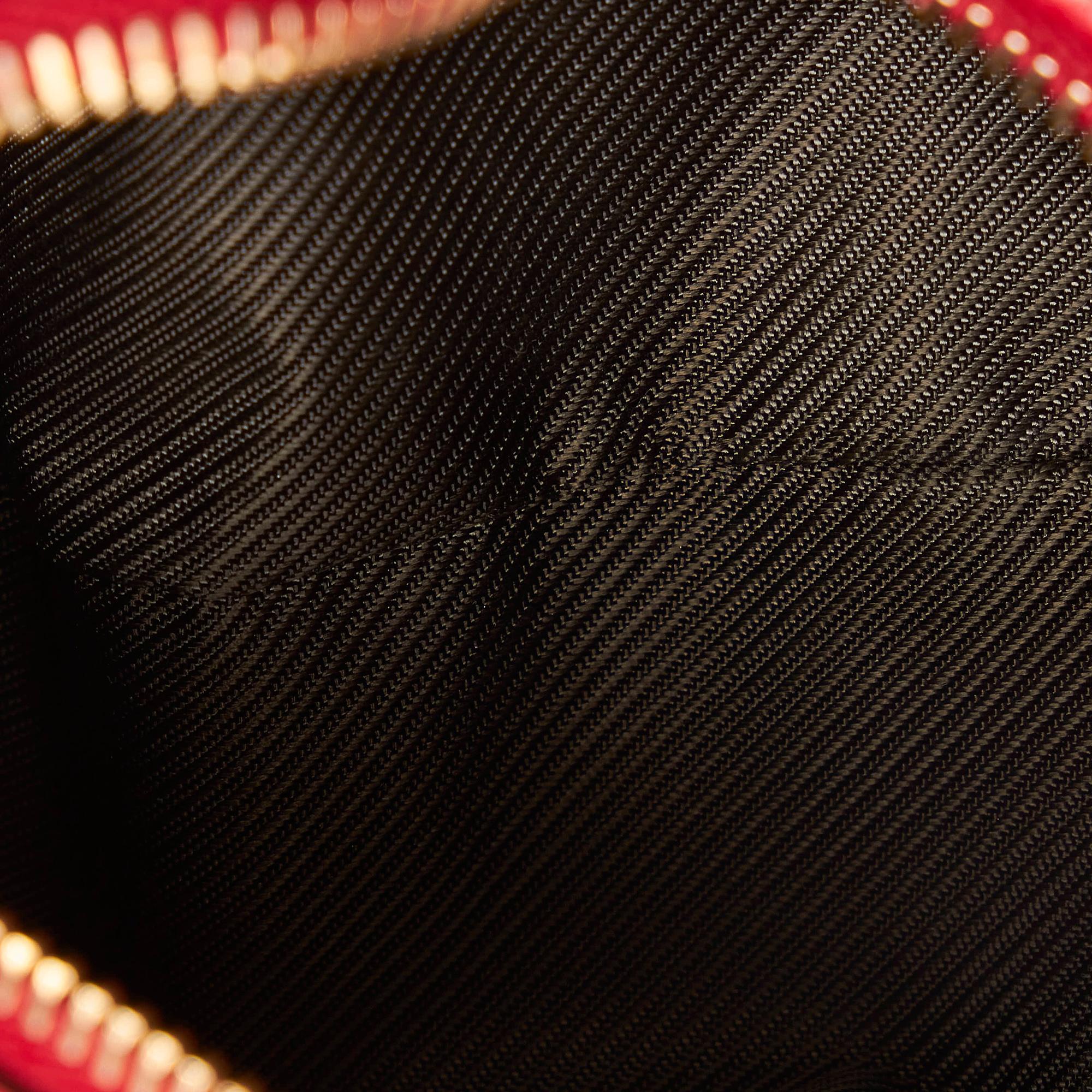 Gucci Guccissima Leather Pouch (SHG-30903)