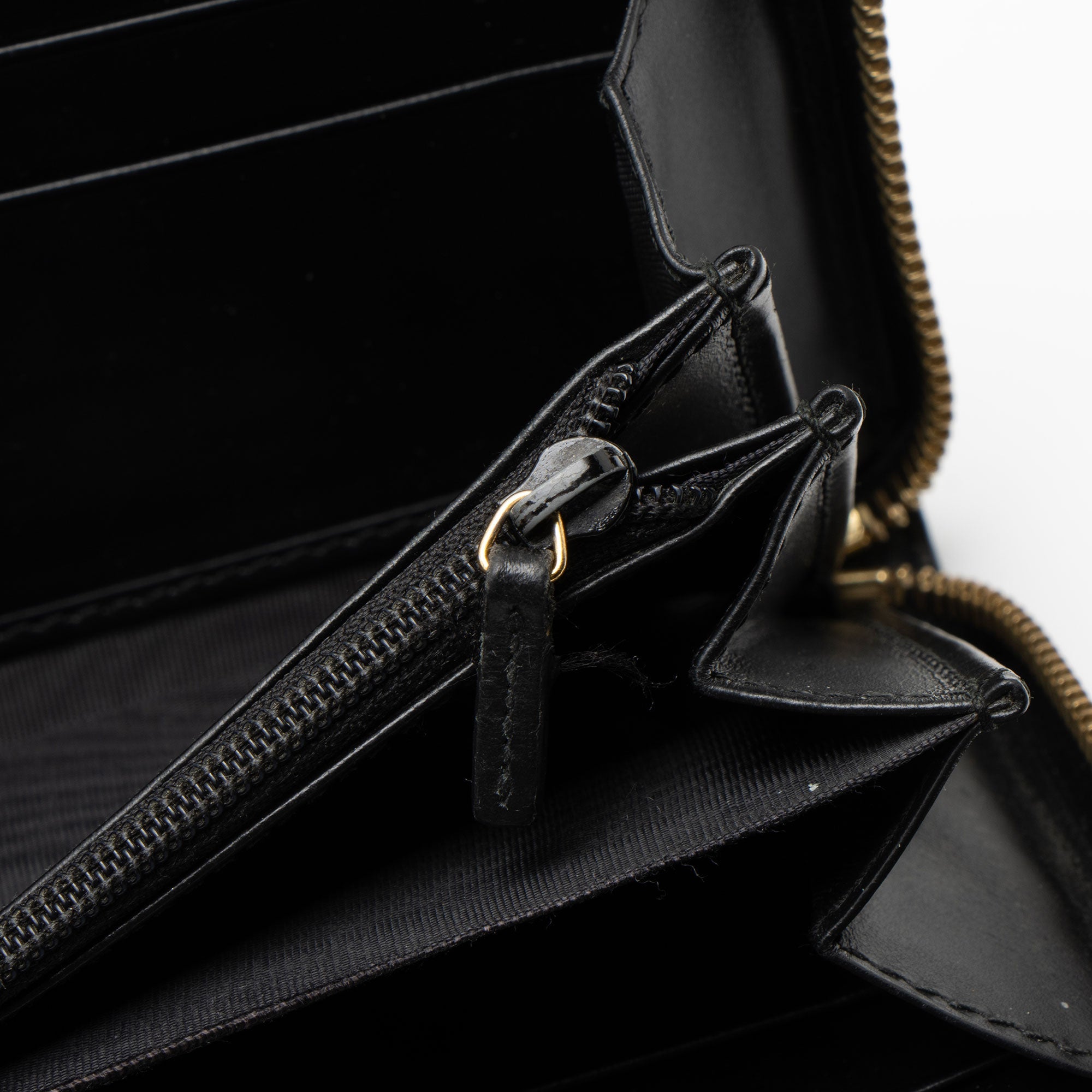 Gucci Guccissima Leather Signature Zip Around Wallet
