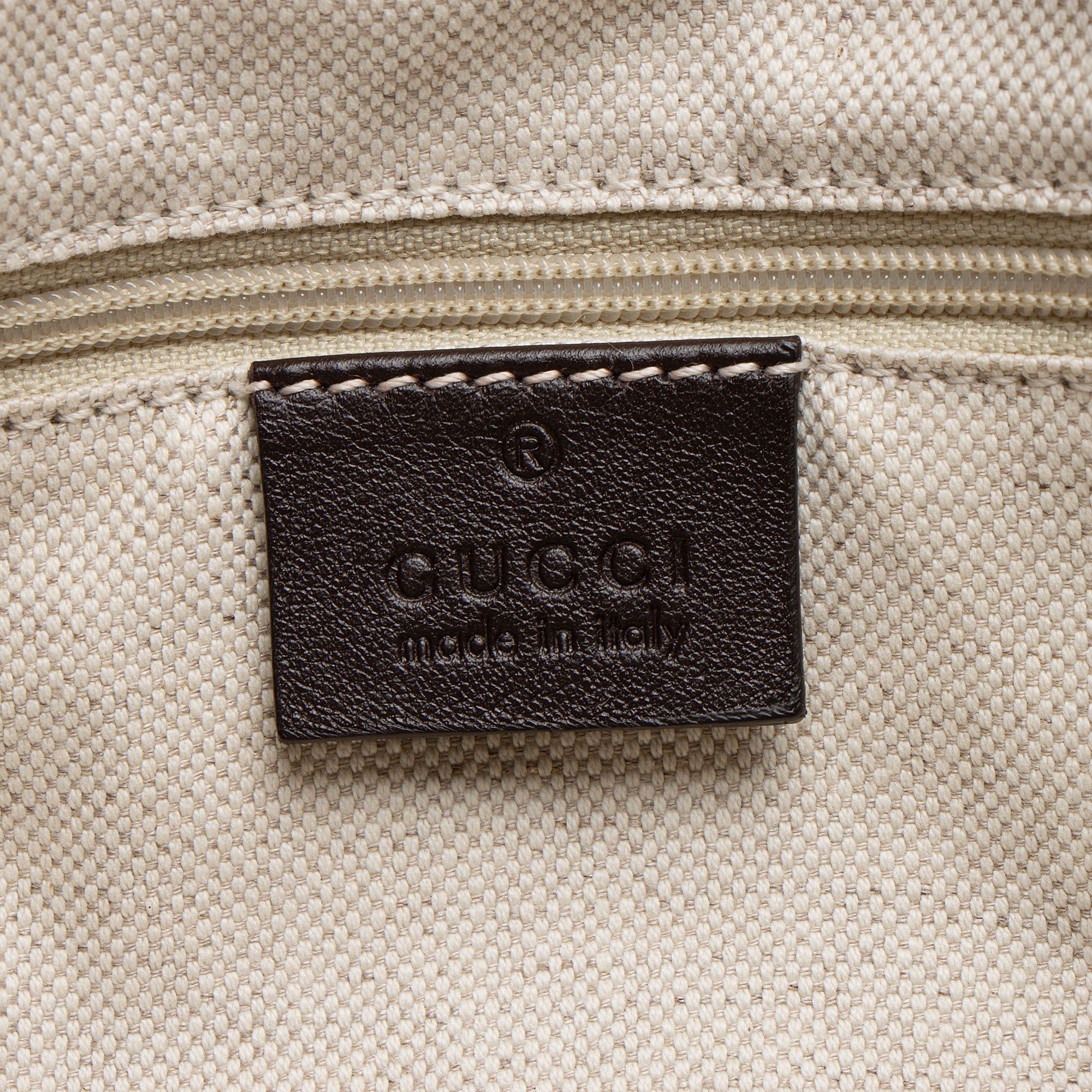 Gucci Guccissima Leather Sukey Medium Tote (SHF-IQNDES)