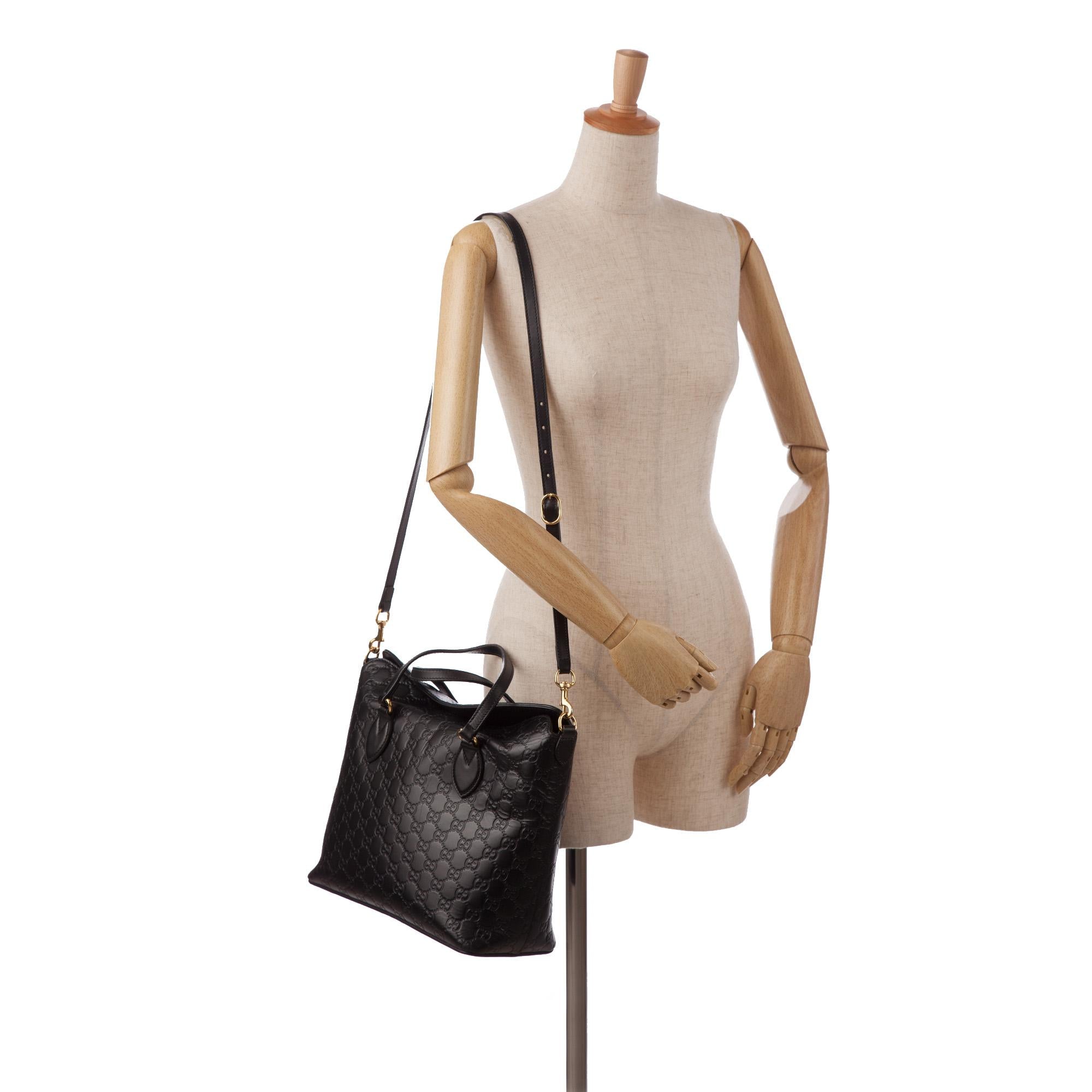 Gucci Guccissima Signature Linea A Foldover Satchel (SHG-VFVOAb)