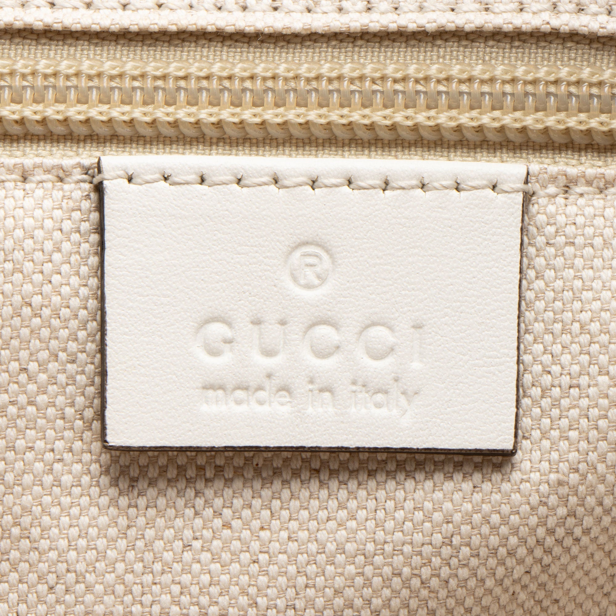 Gucci Heartbeat Canvas Shopper Tote (SHF-Bq2wXL)
