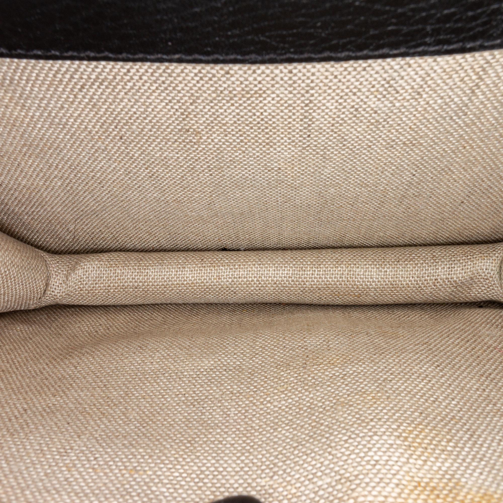 Gucci Interlocking G Dollar Crossbody Bag (SHG-lTzit0)