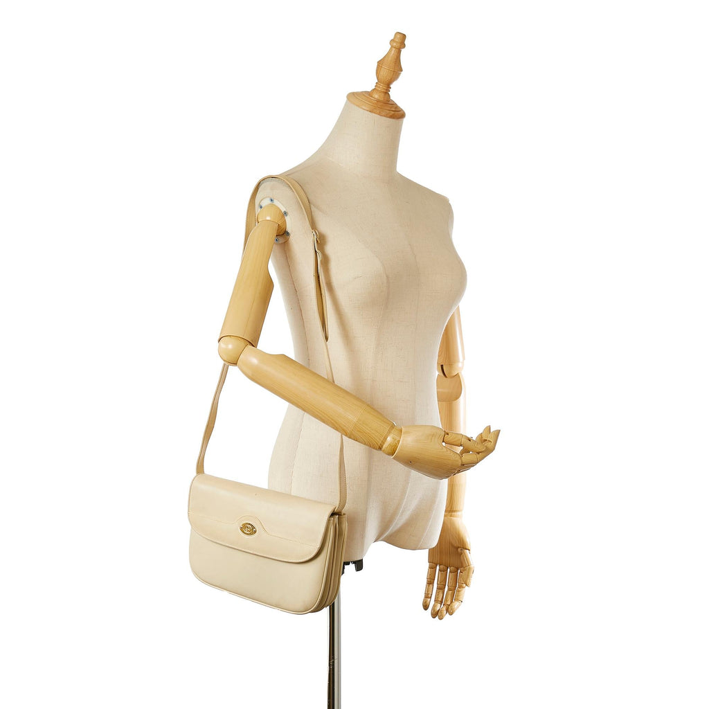 Gucci Interlocking G Leather Crossbody Bag (SHG-23243)