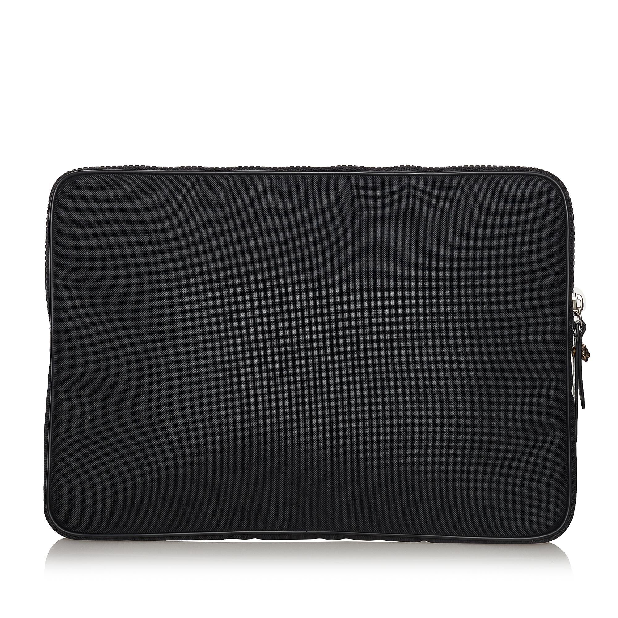 Gucci LAveugle Par Amour Nylon Clutch Bag (SHG-33648)