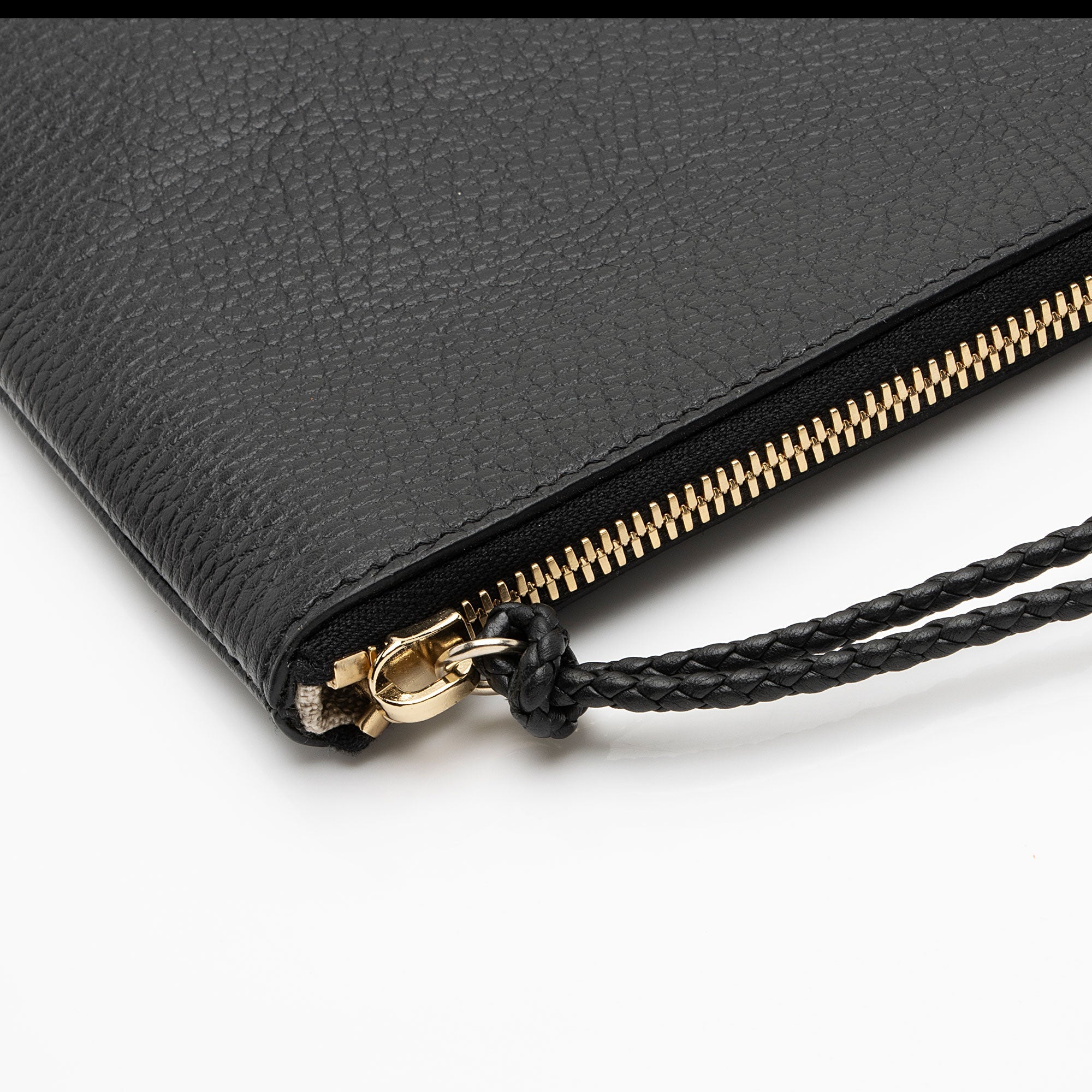 Gucci Leather Bamboo Tassel Zip Clutch (SHF-ybom6m)