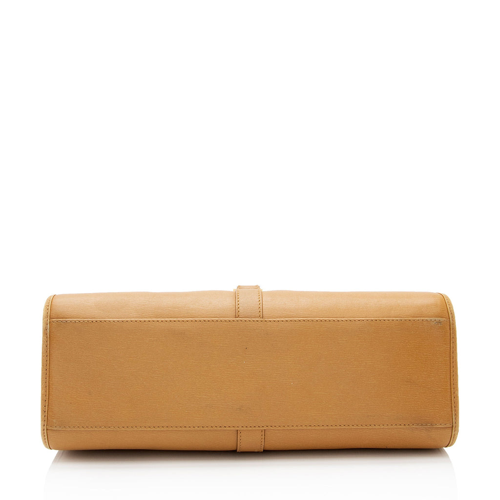 Gucci Leather Bardot Shoulder Bag (SHF-nRwIbo)