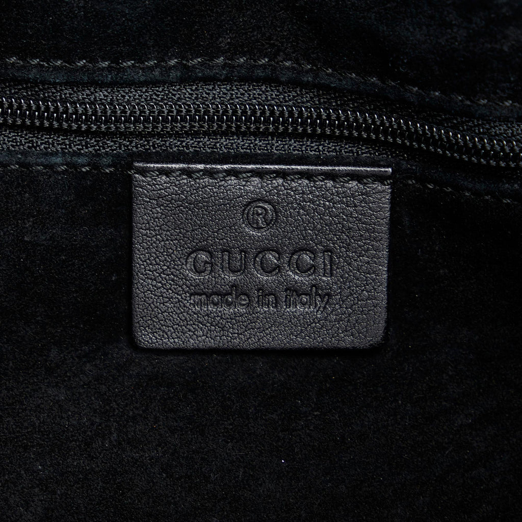 Gucci Leather Drawstring Shoulder Bag (SHG-RSAtpw)
